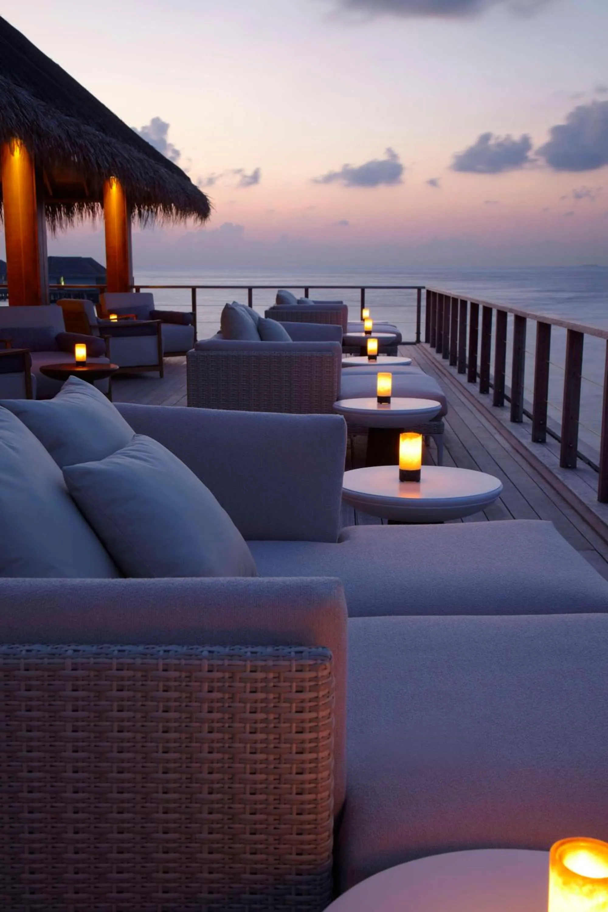 Lounge or bar in Dusit Thani Maldives - Mudhdhoo Island, Baa Atoll