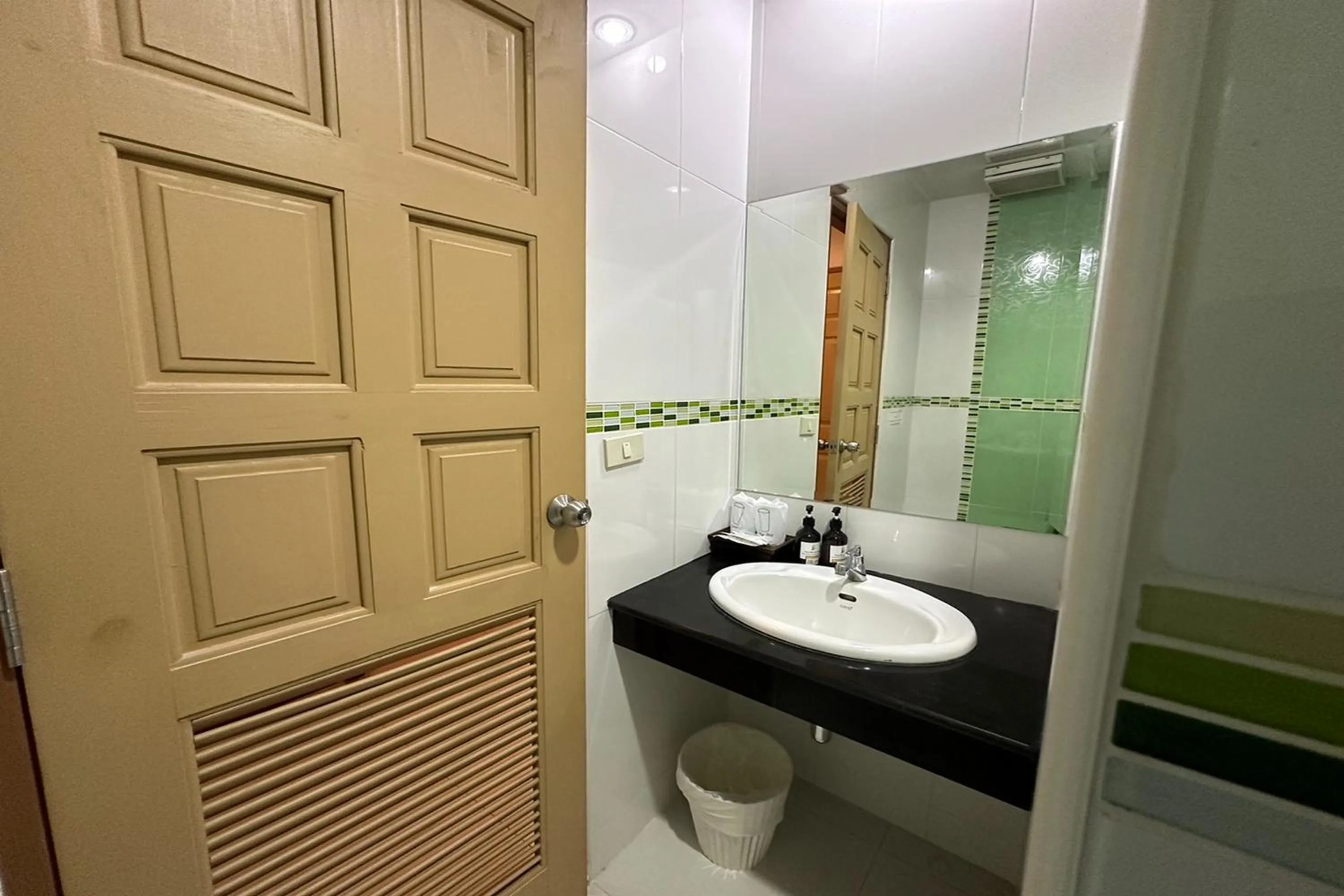 Chiangrai Grand Room Hotel