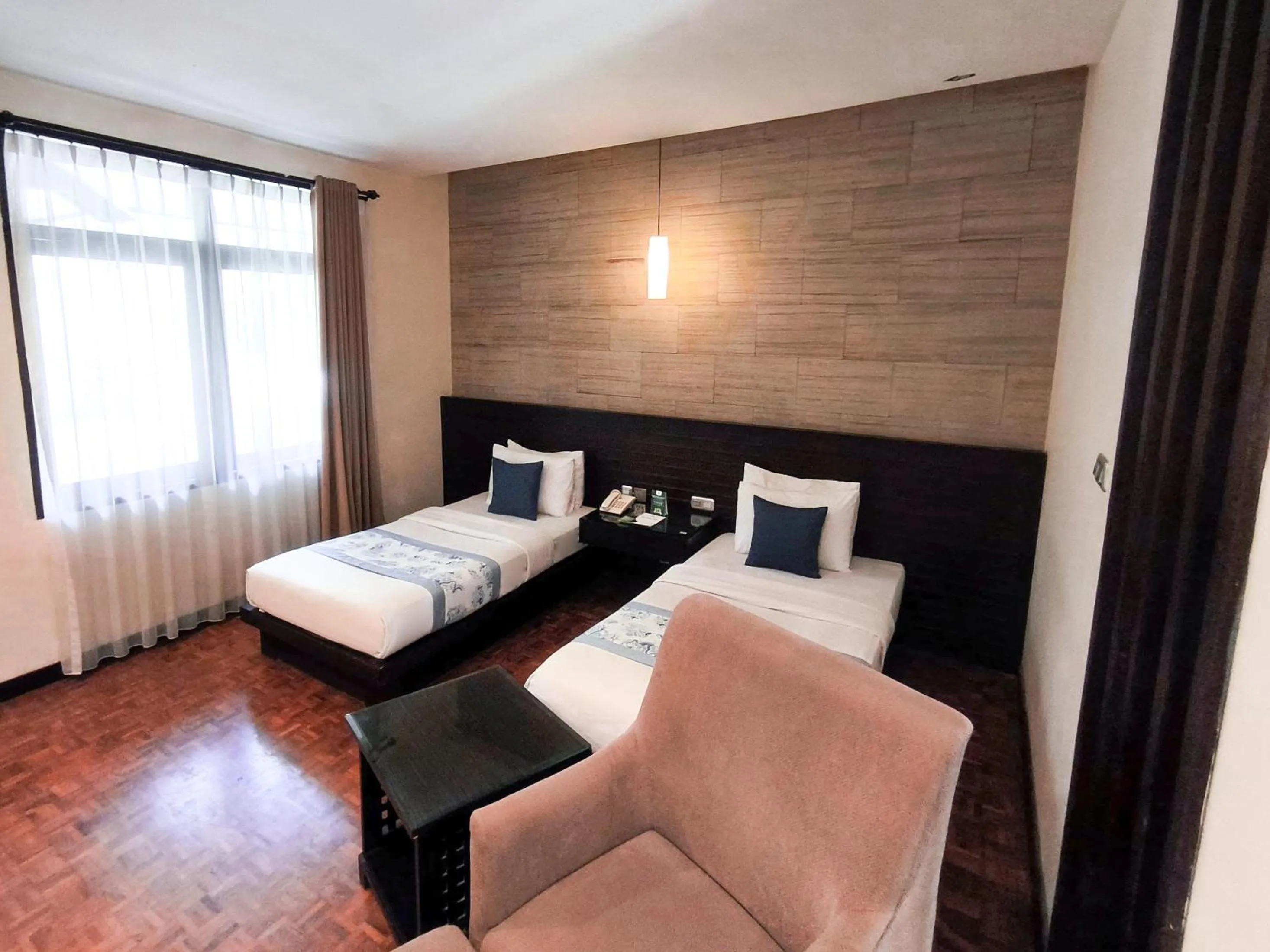 Bed in Puteri Gunung Hotel