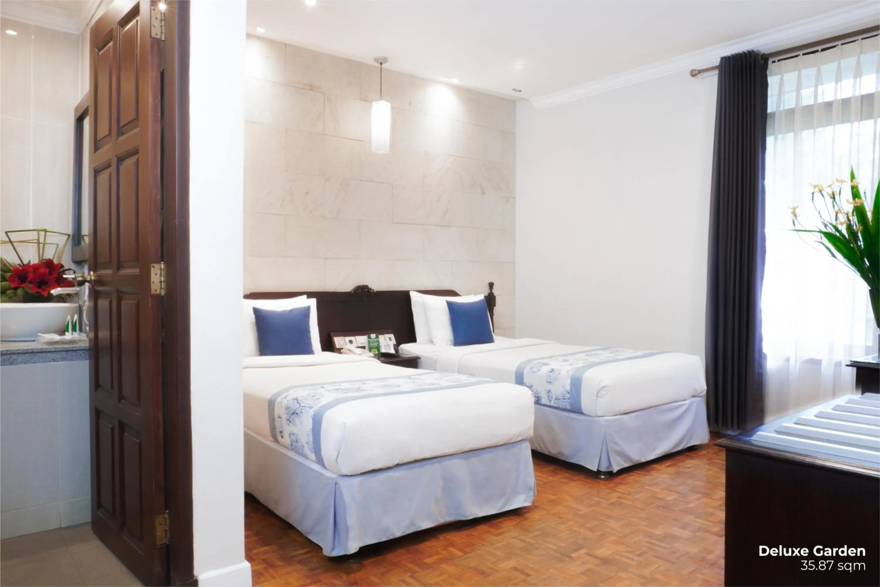 Bed in Puteri Gunung Hotel