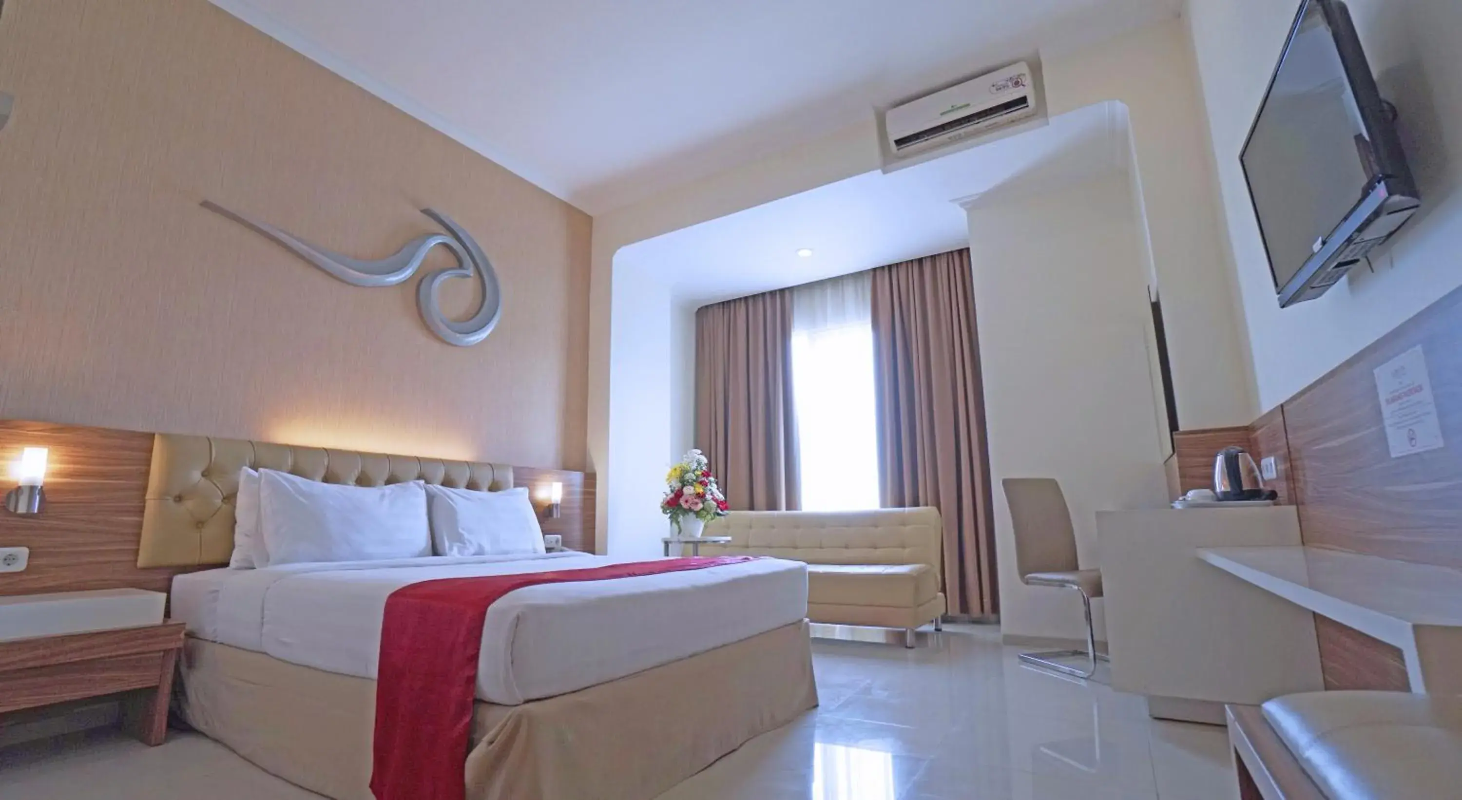 Deluxe Double Room in Lorin Sentul Hotel Deluxe Double Room in Lorin Sentul Hotel