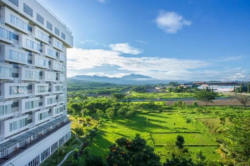 Mountain view in Lorin Sentul Hotel