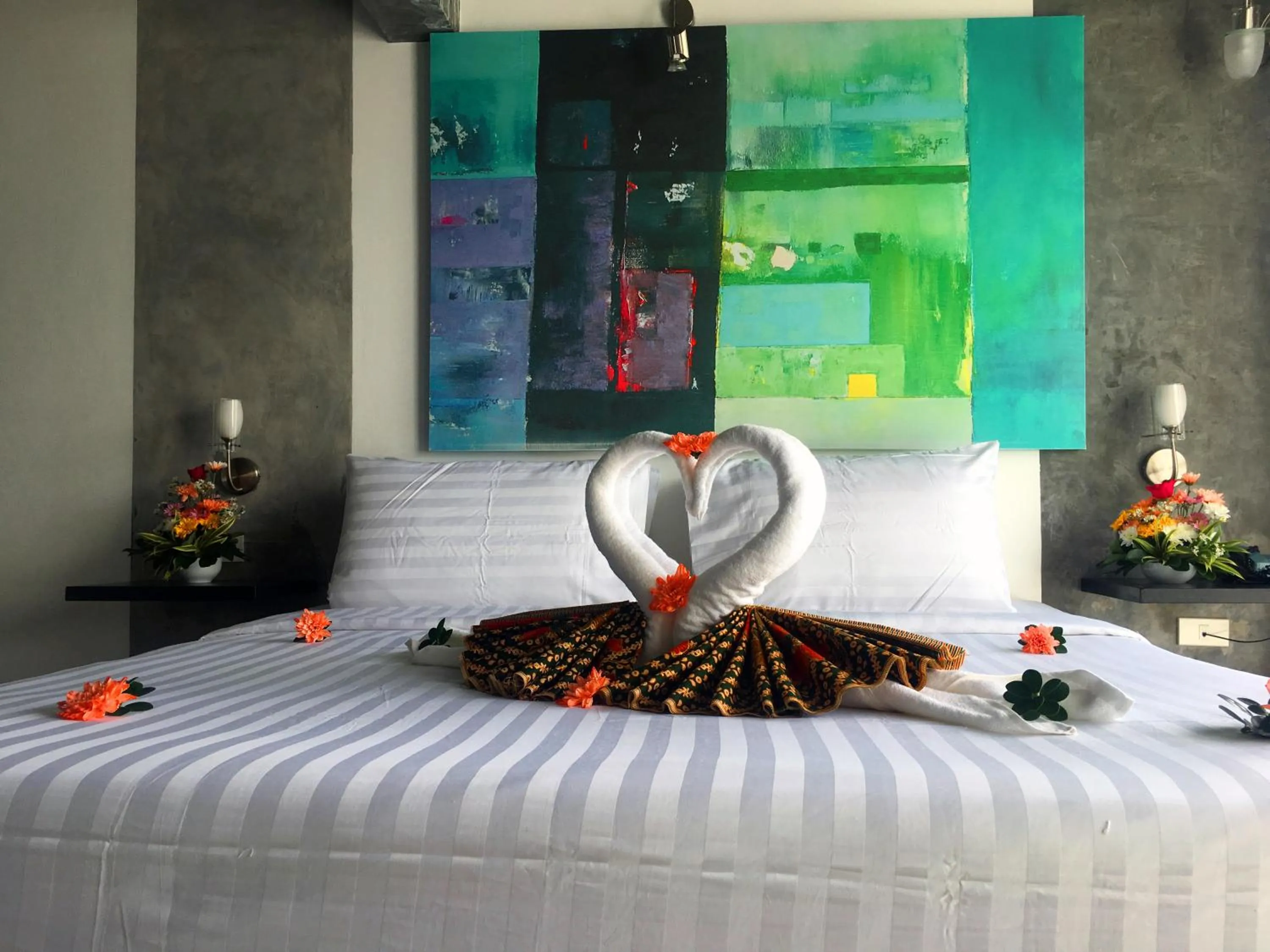 Bed in The Front Hotel and Apartments