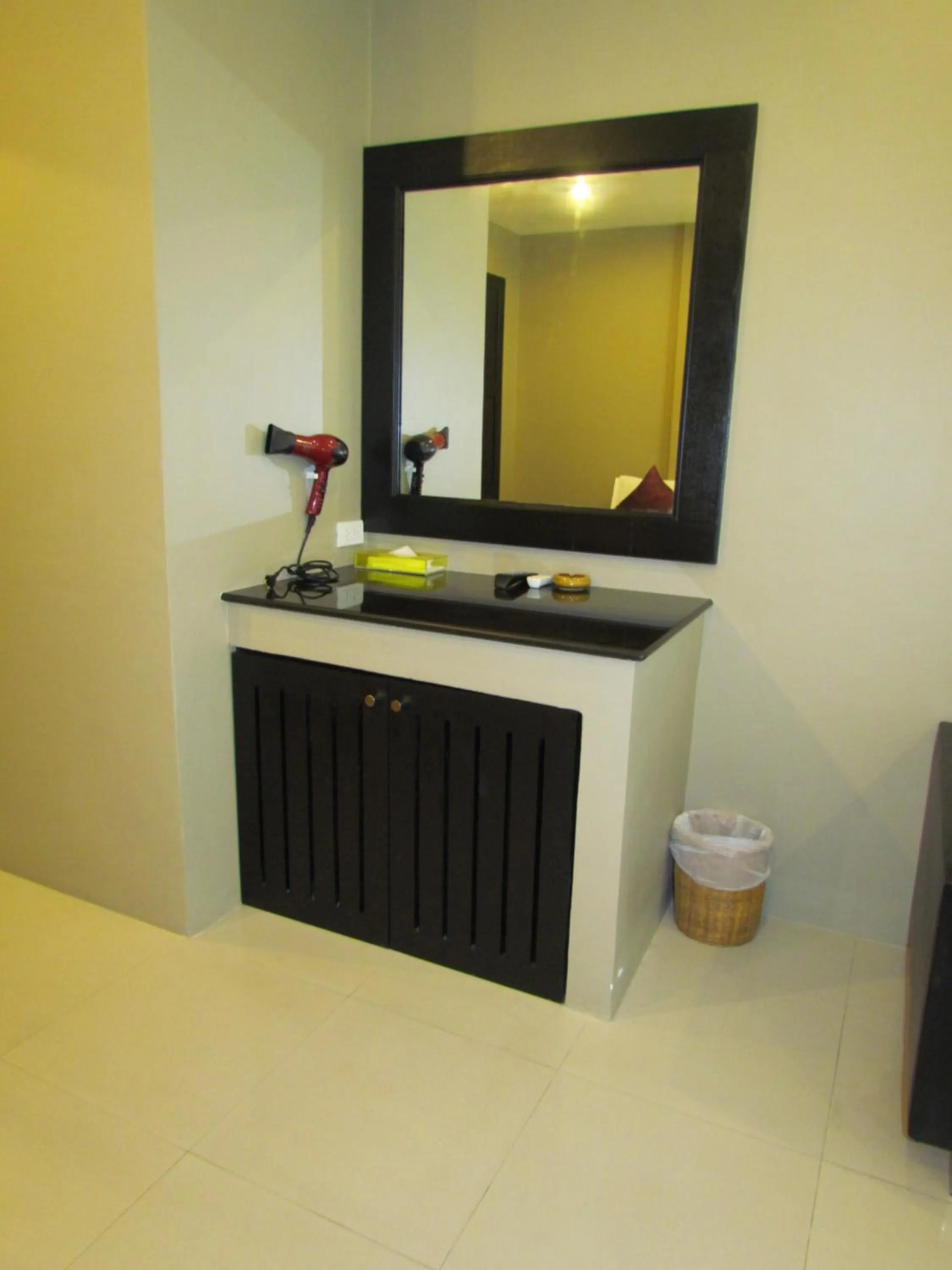 Bedroom in The Front Hotel and Apartments