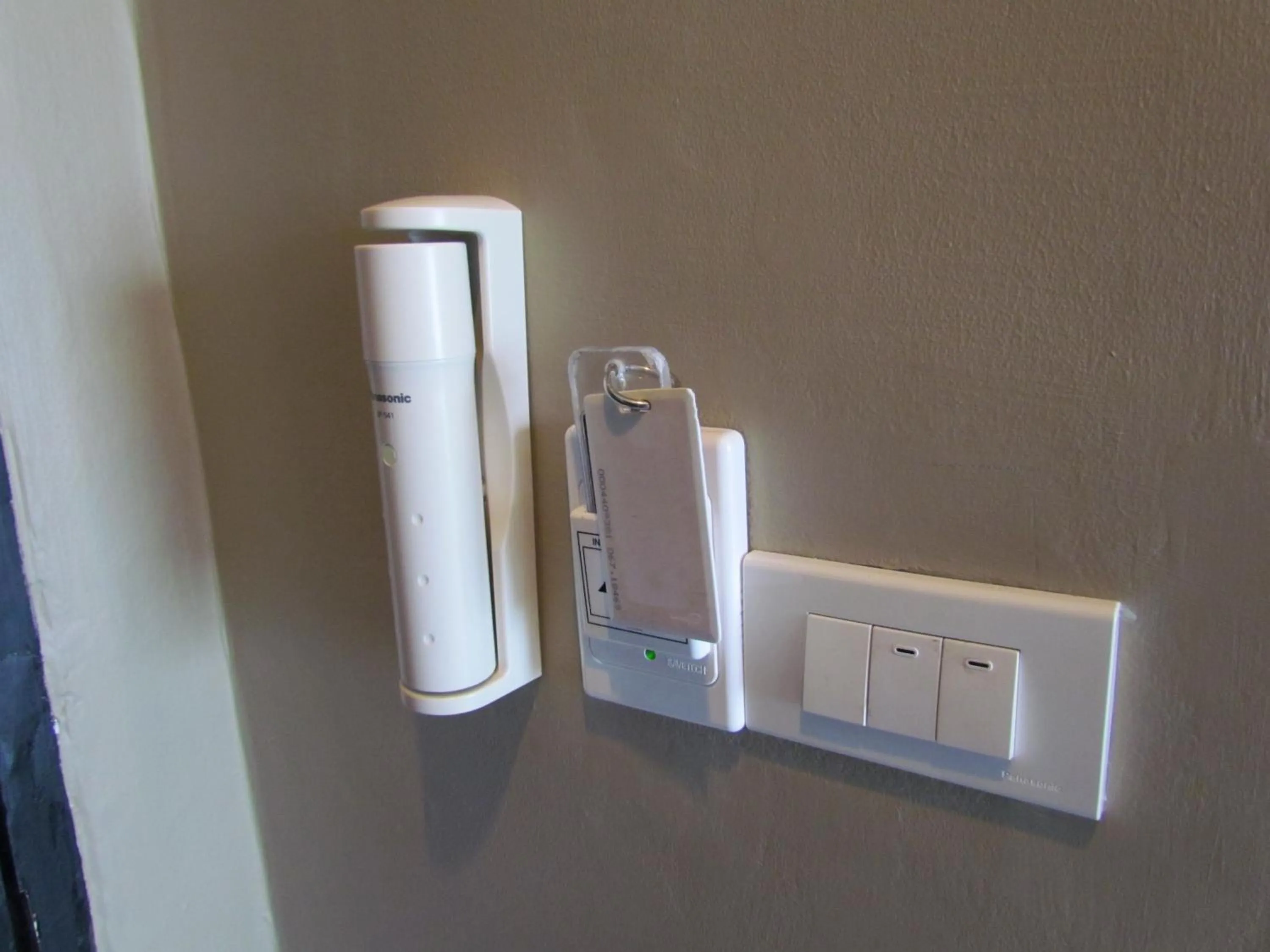 TV and multimedia in The Front Hotel and Apartments