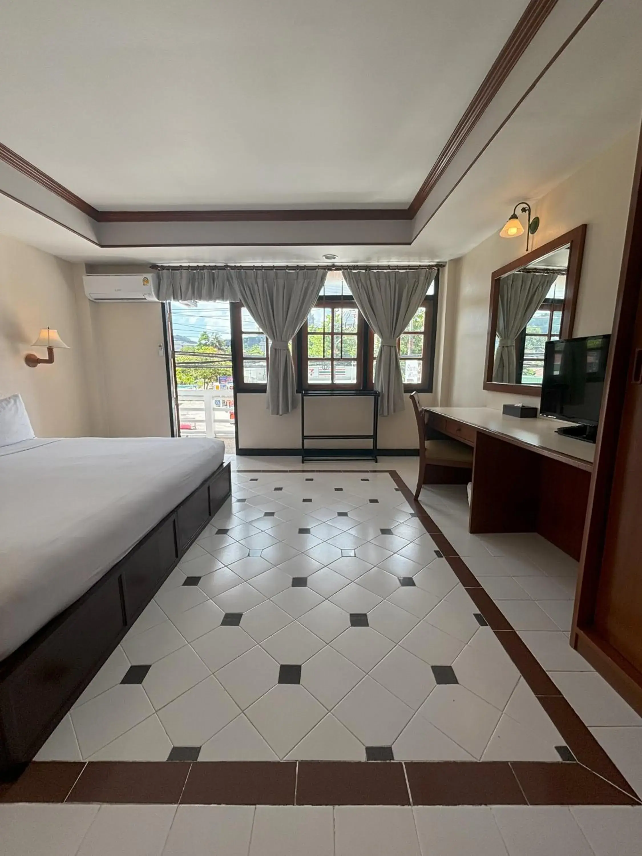 One-Bedroom Apartment with Balcony in Sunset Mansion One-Bedroom Apartment with Balcony in Sunset Mansion