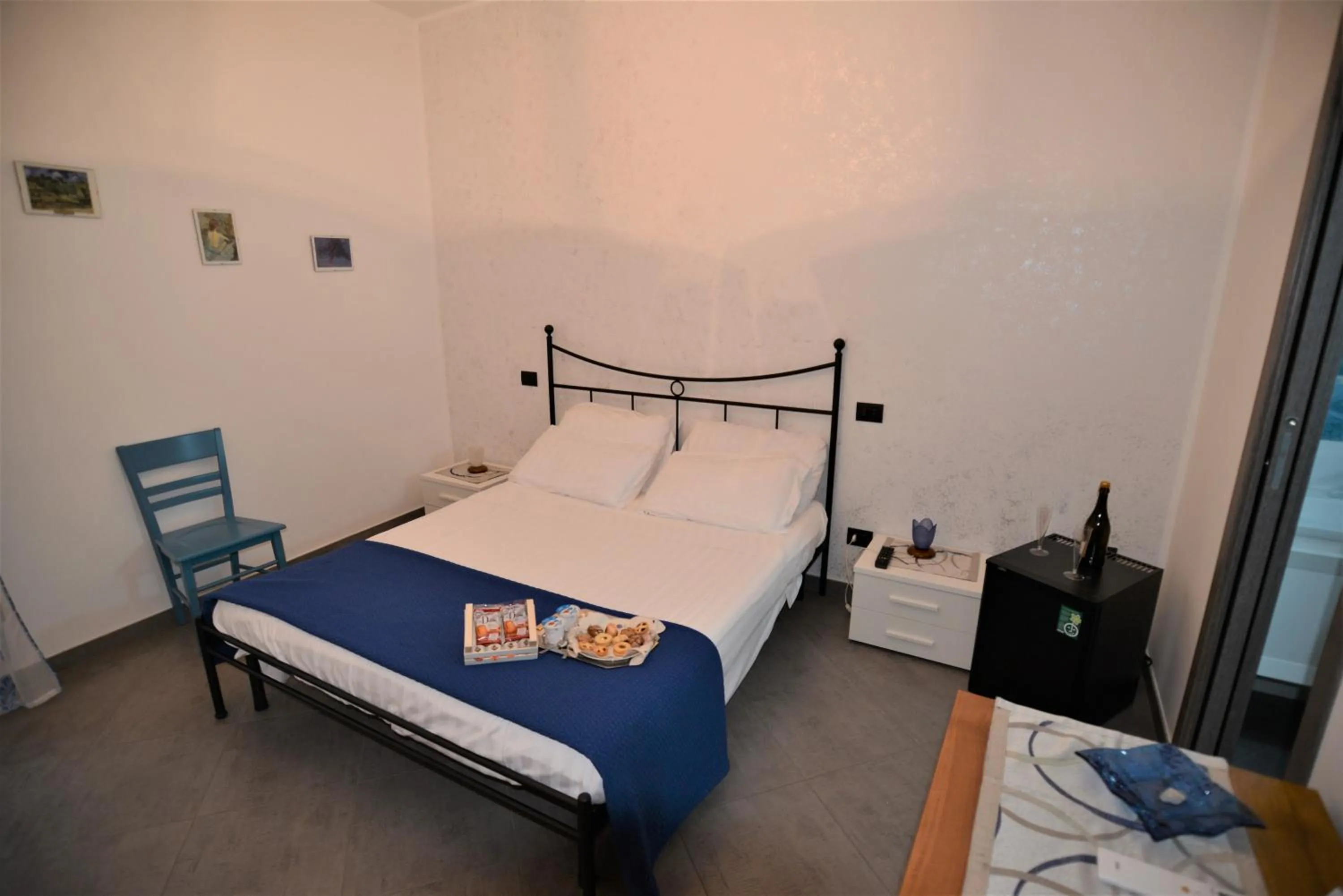 Photo of the whole room in ApartHotel Gasba