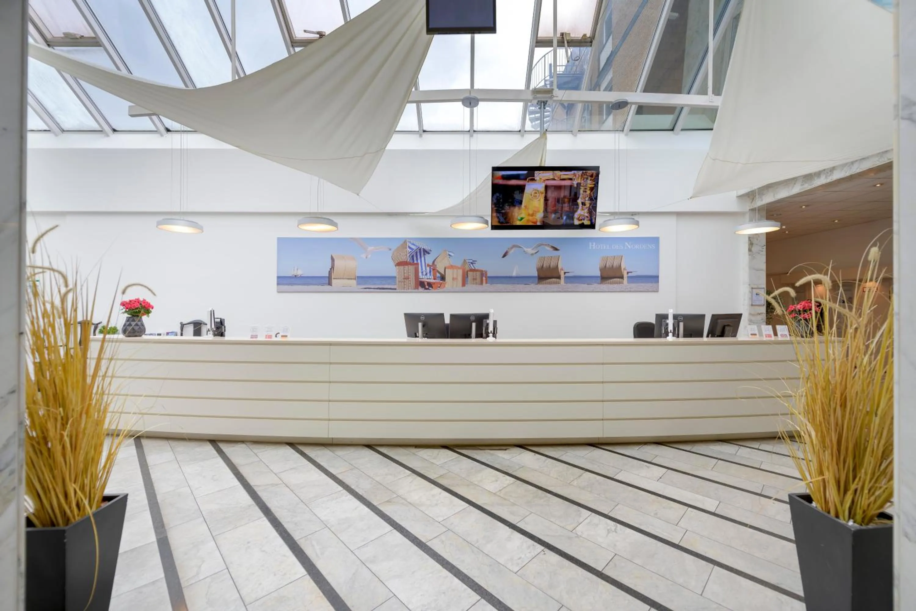 Lobby or reception in Hotel des Nordens Flensburg Wellness & Spa
