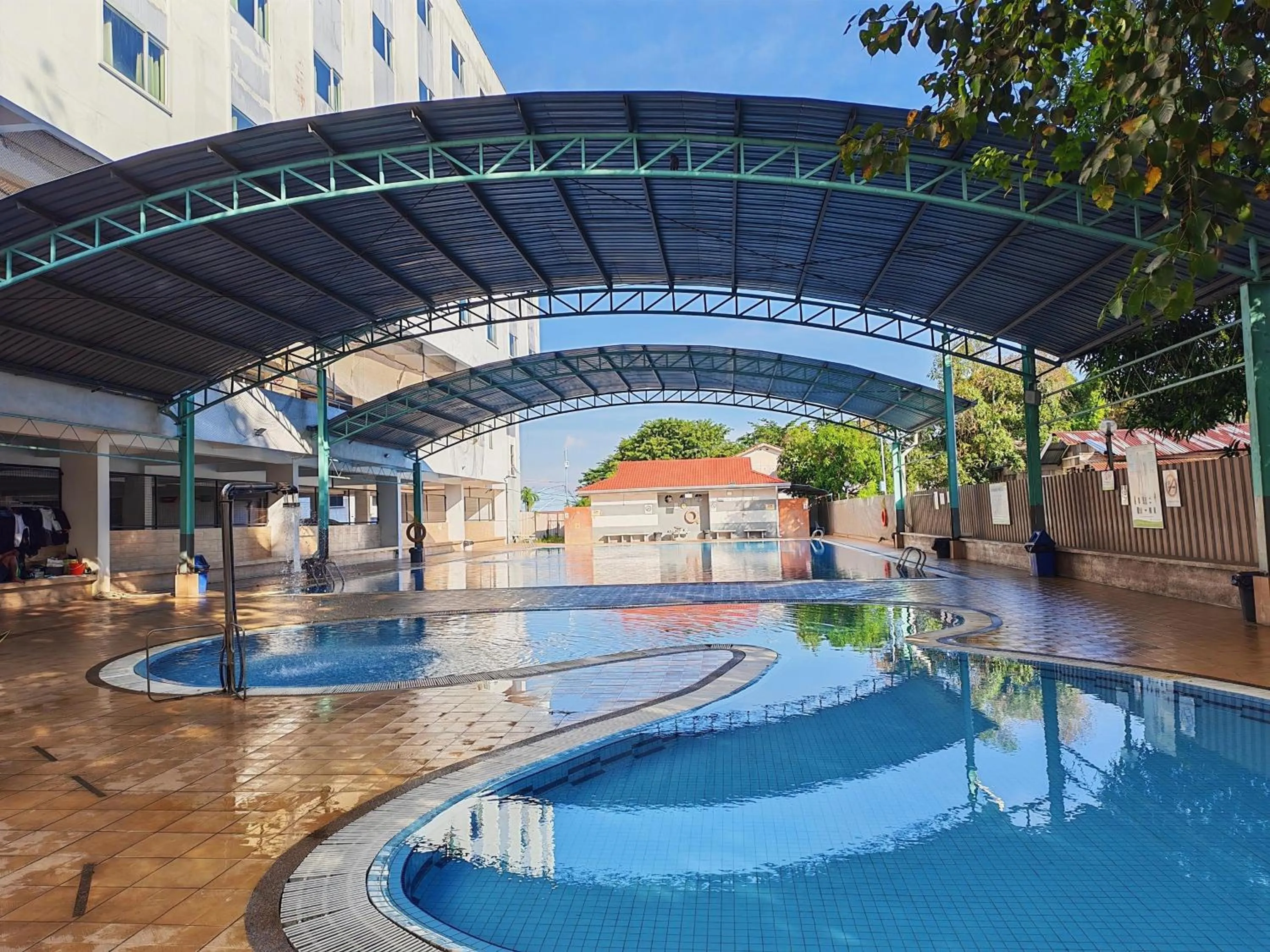 Swimming pool in Hotel ASRC
