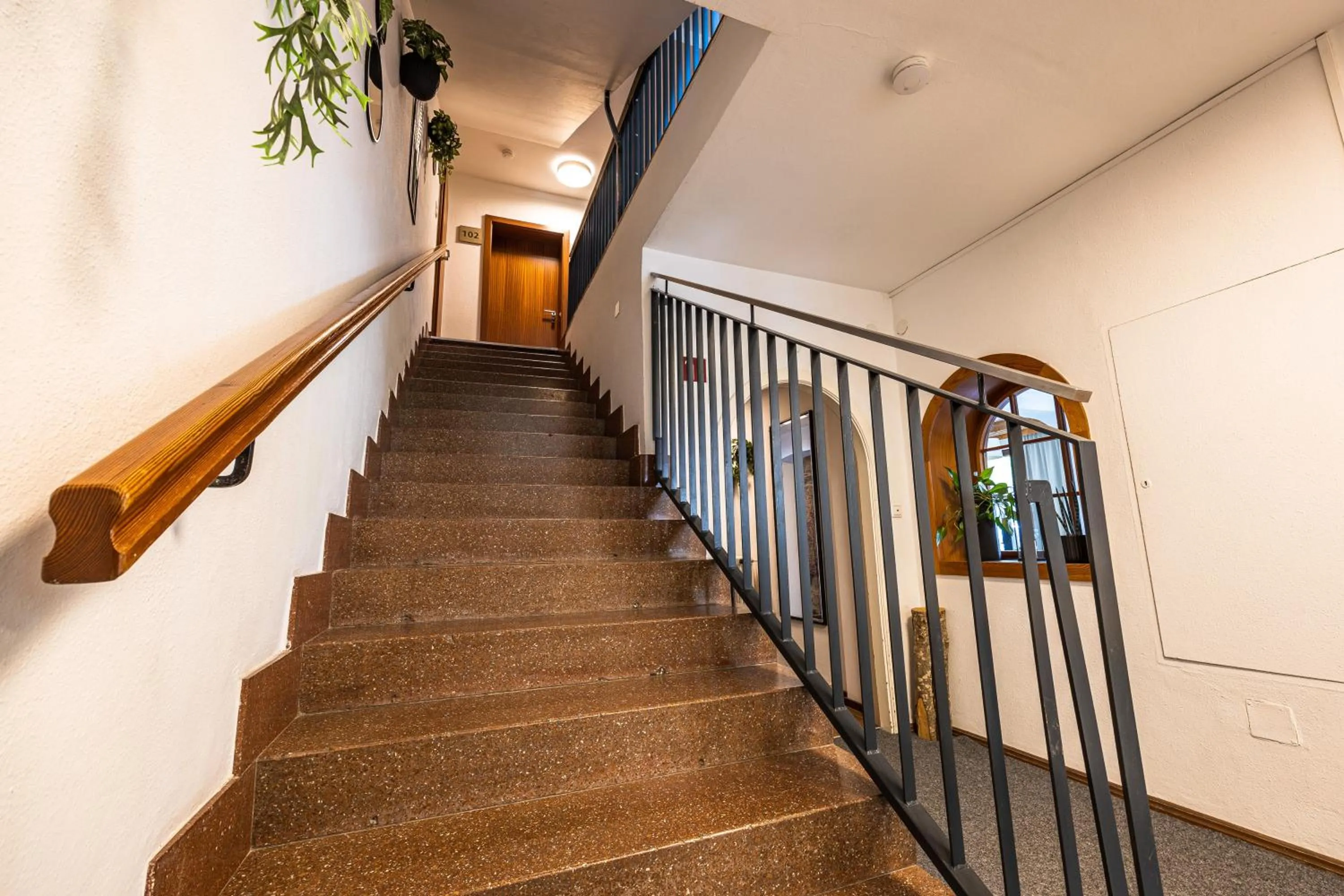 Lake and Cityhotel Edelweiss - self Check in