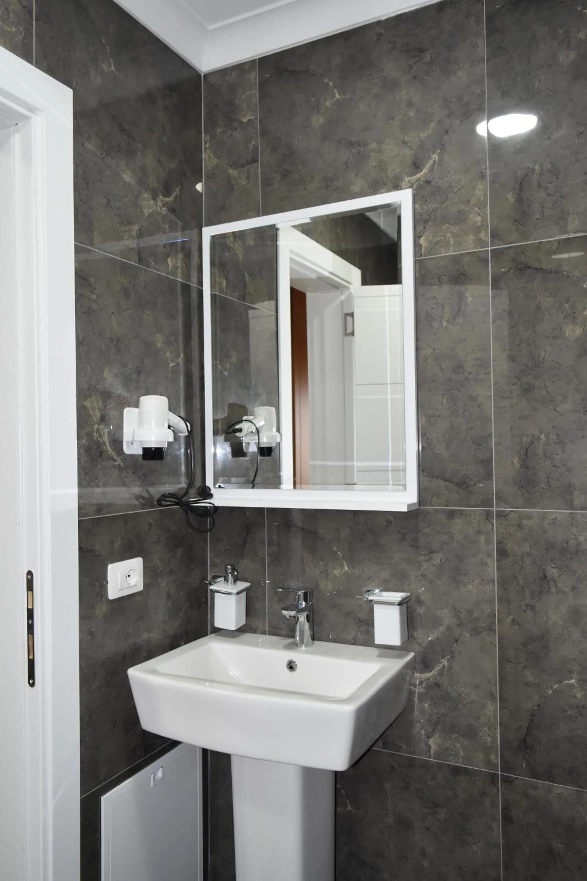 Bathroom in Hotel LISS 2