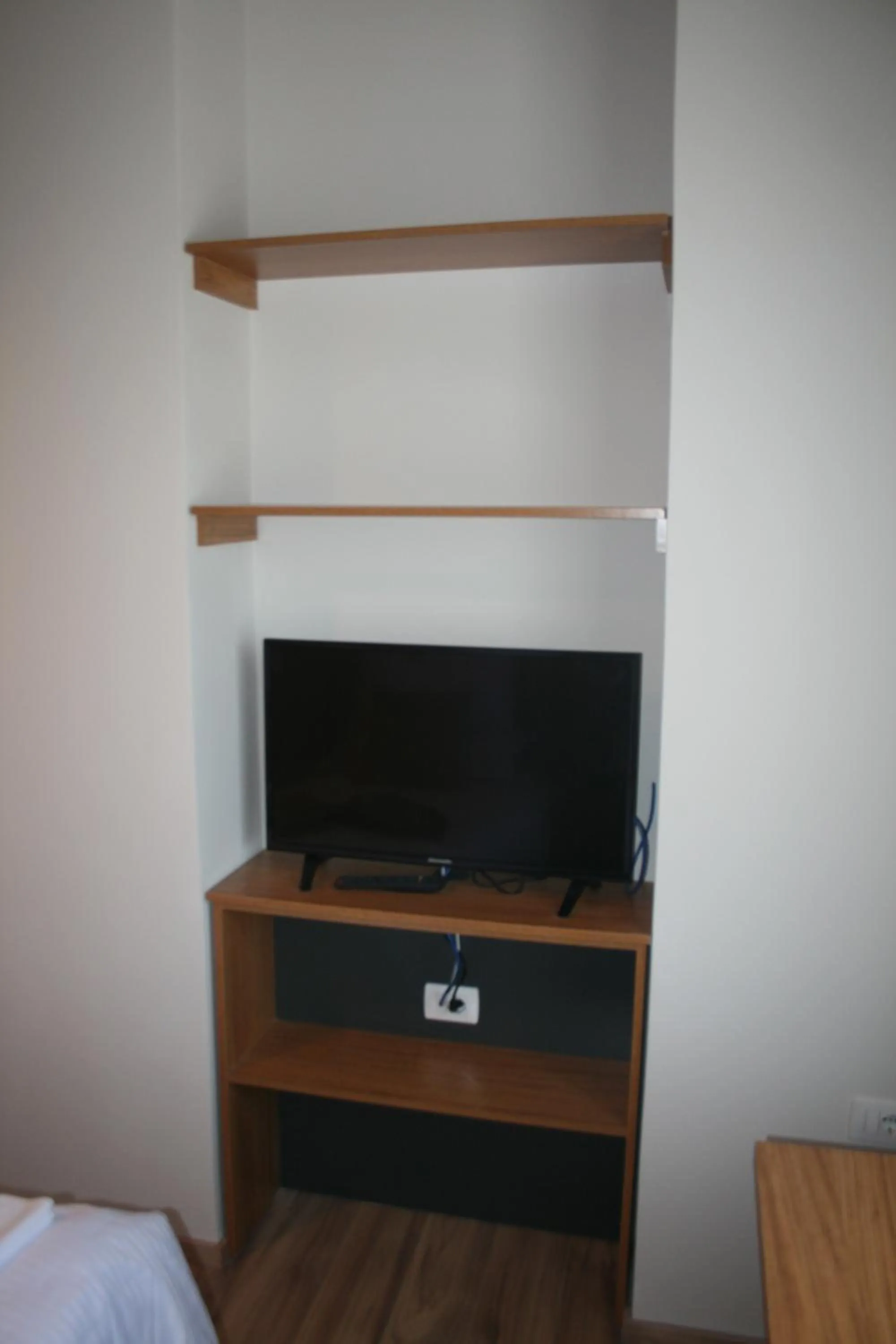 TV and multimedia in Hotel LISS 2