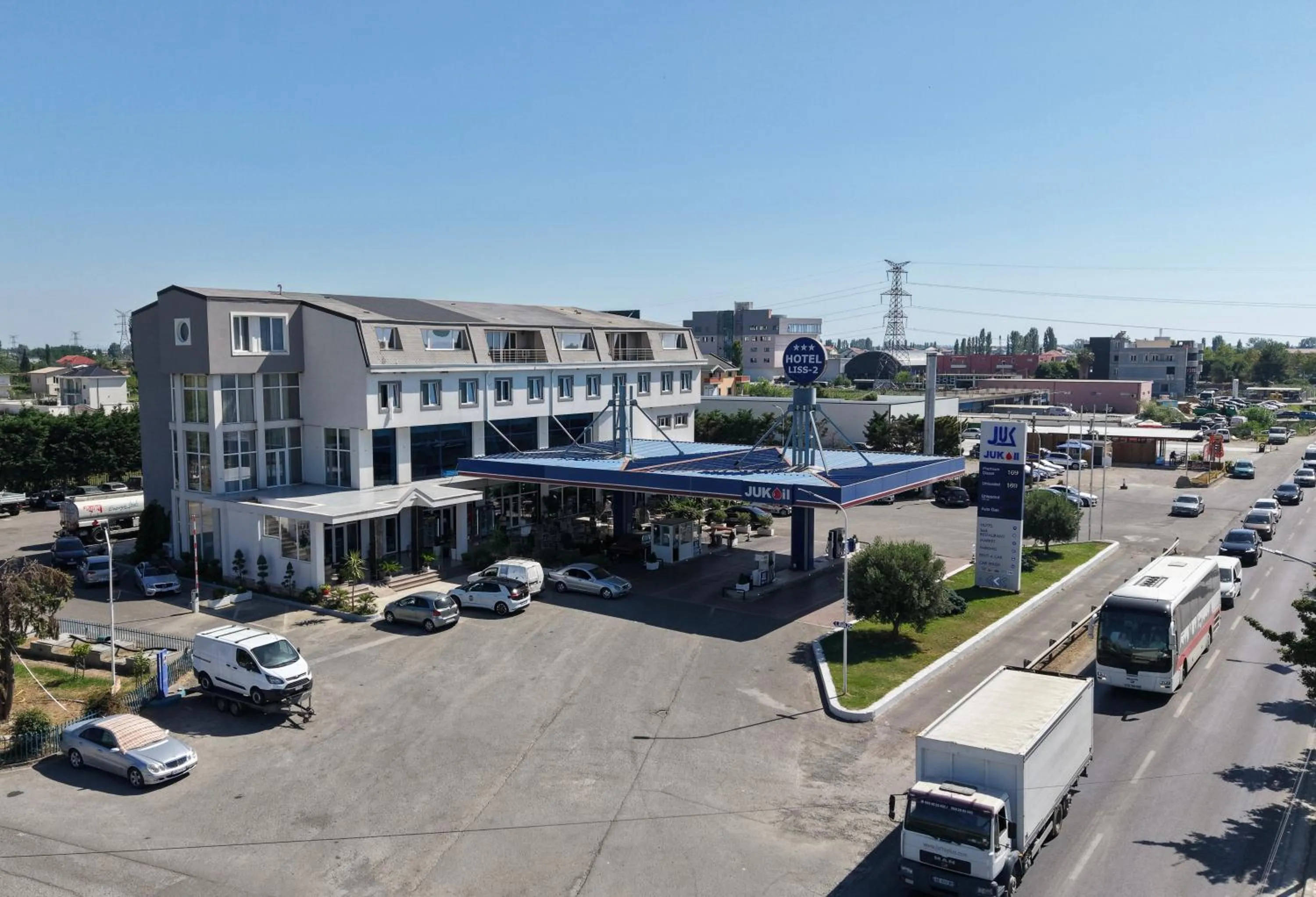 Property building in Hotel LISS 2