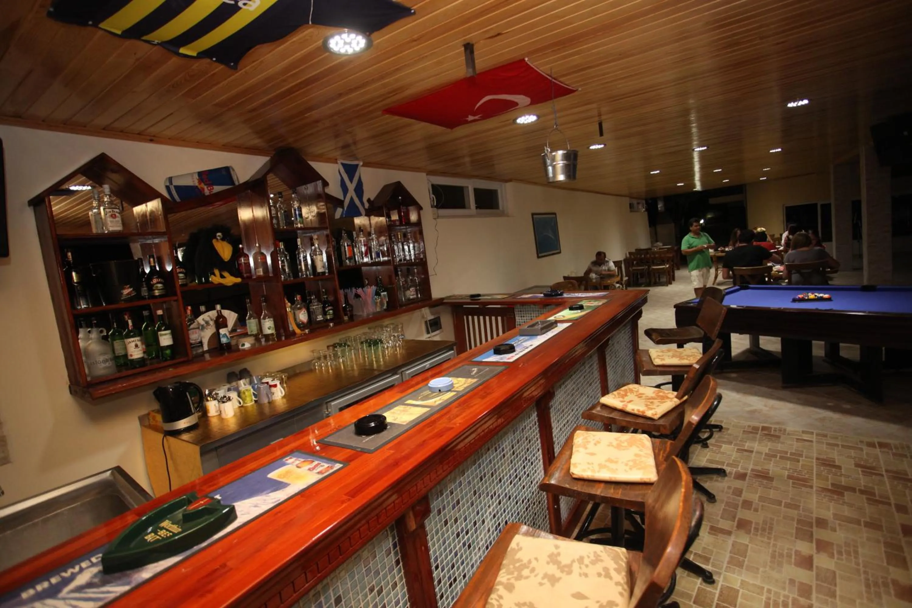 Lounge or bar in California Apart Otel