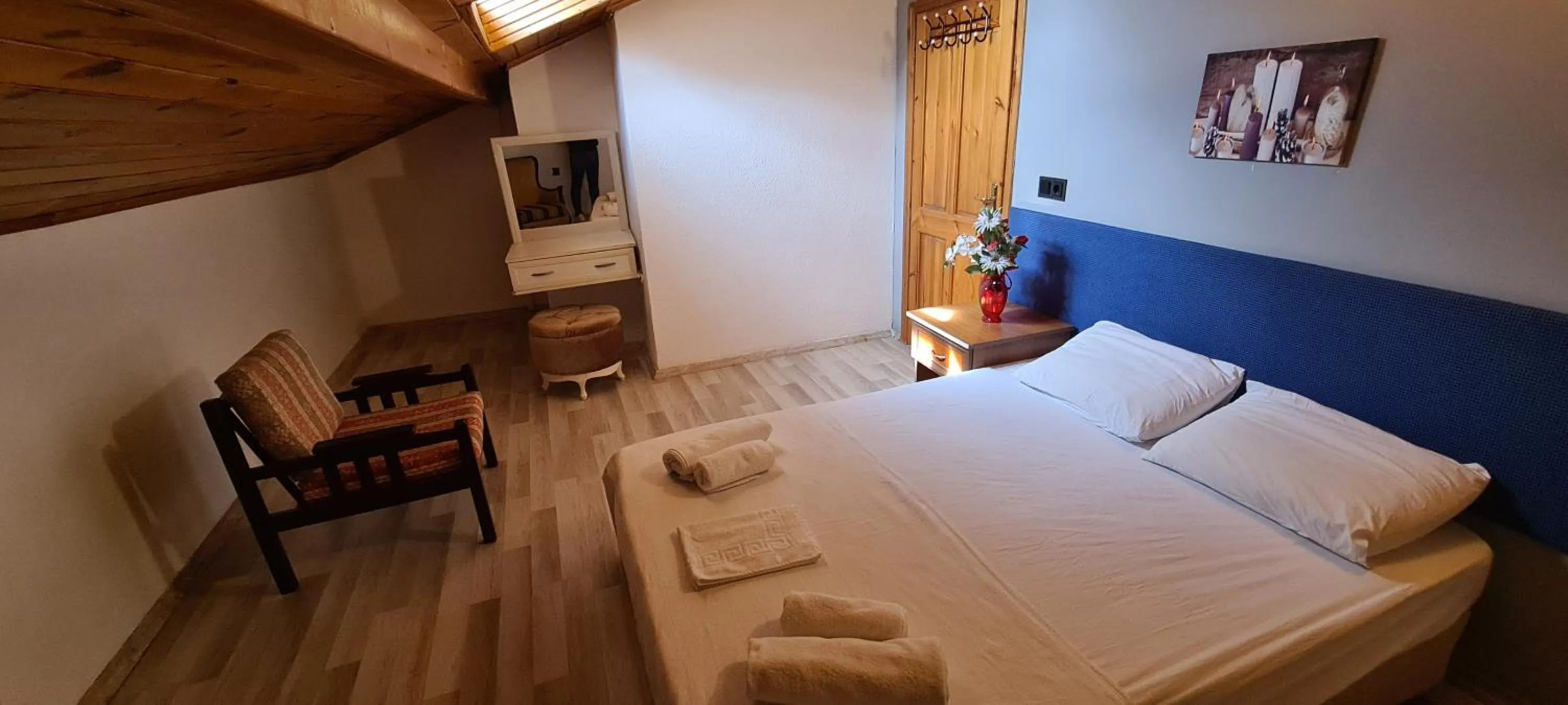 Bed in California Apart Otel