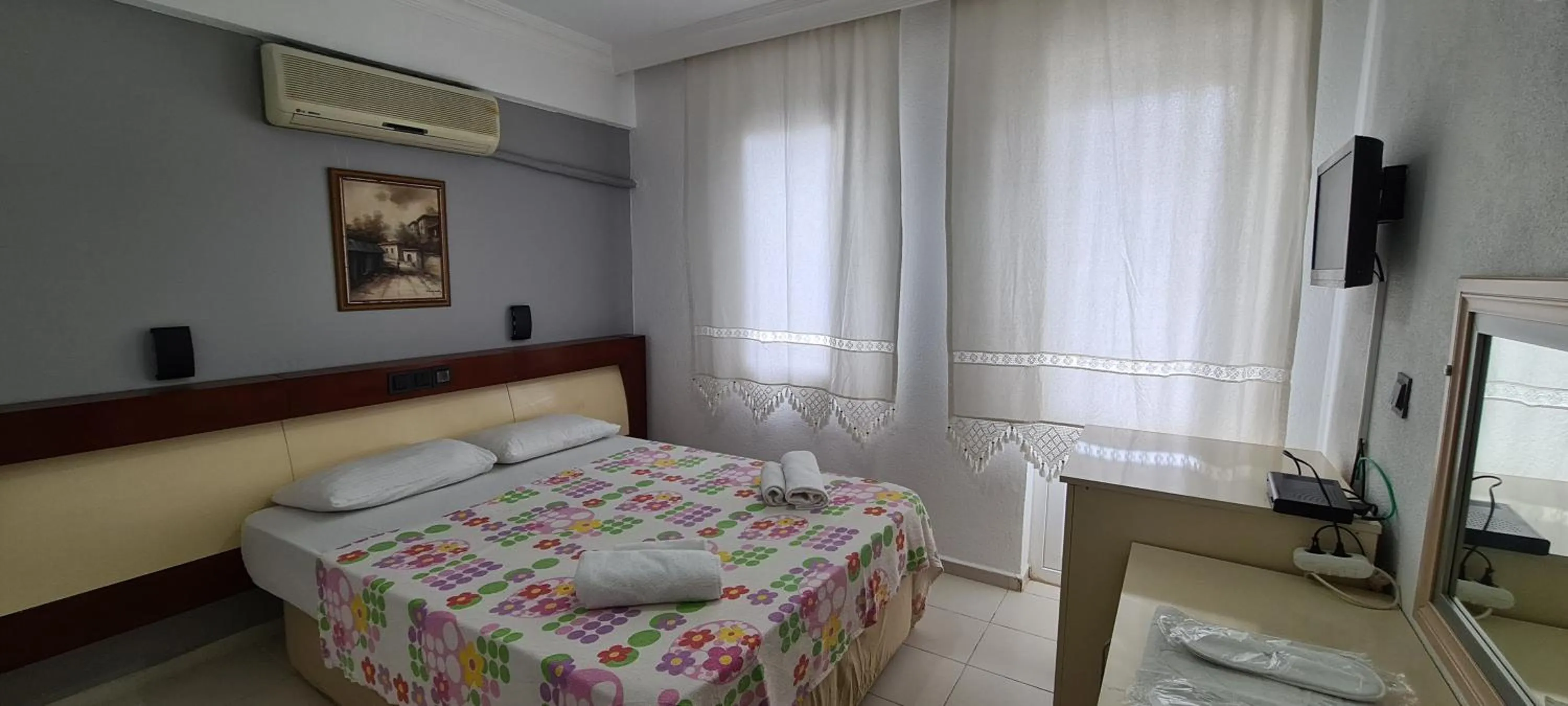 Bedroom, Bed in California Apart Otel