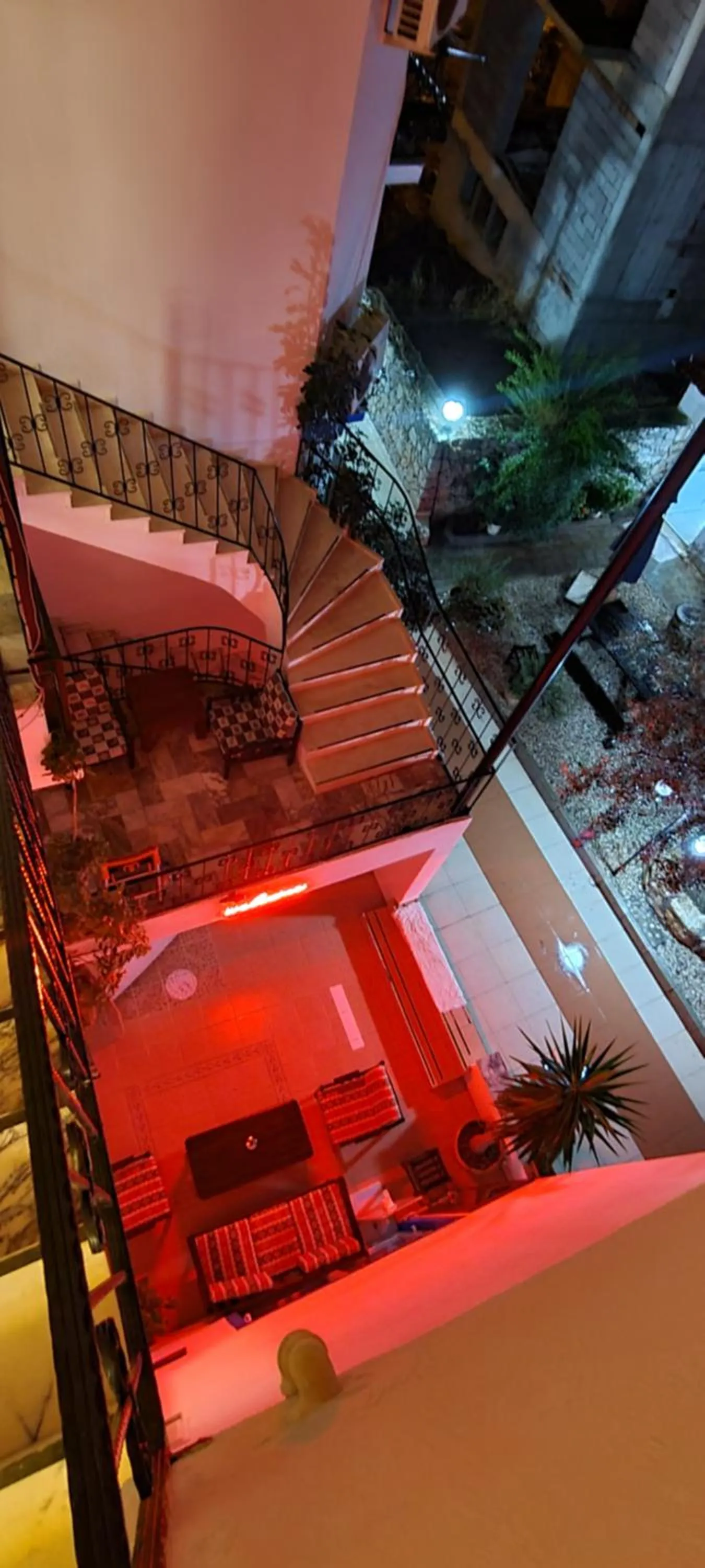 Property building in California Apart Otel