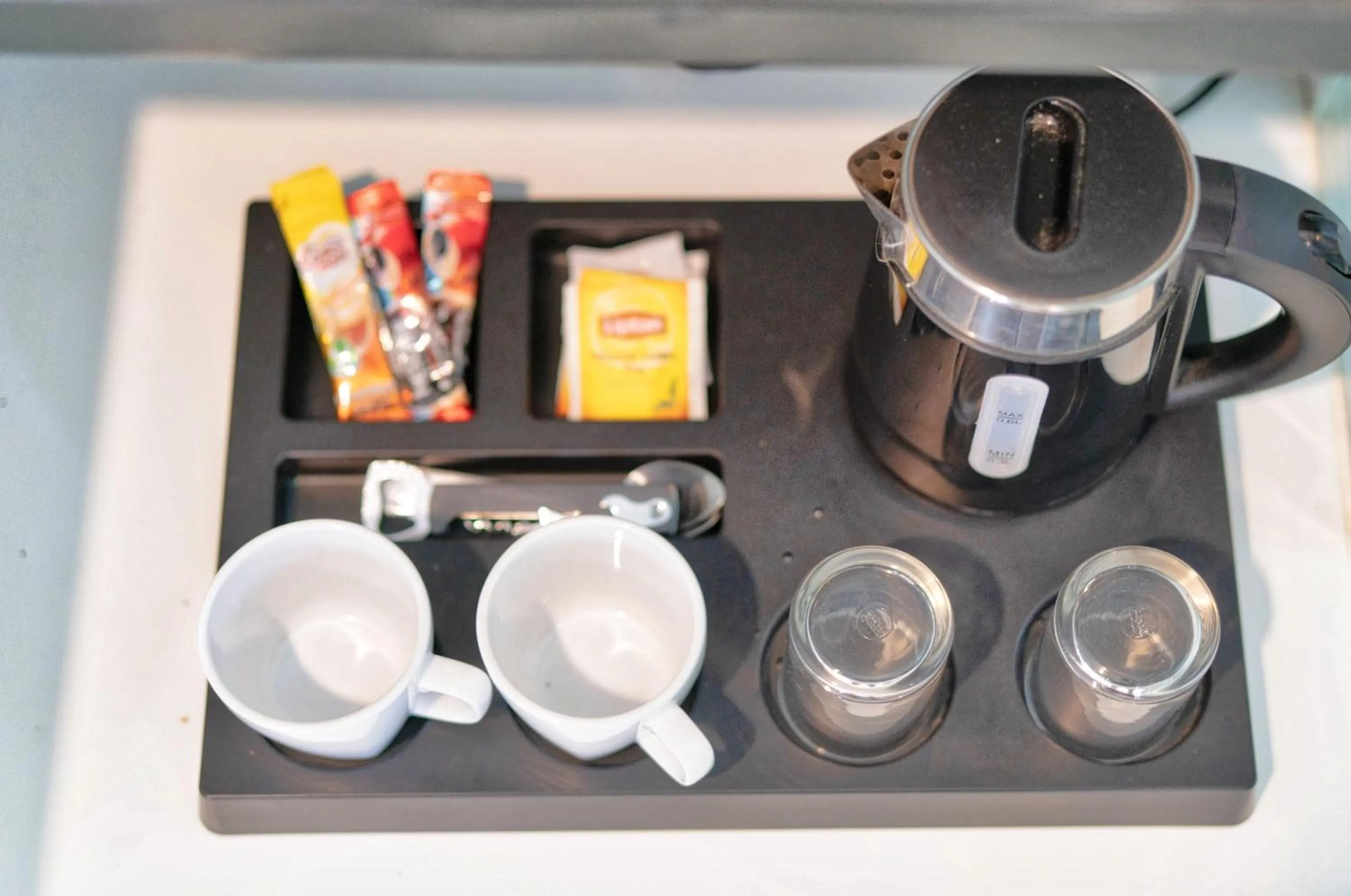 Coffee/tea facilities in Sai Rougn Residence - SHA Extra Plus