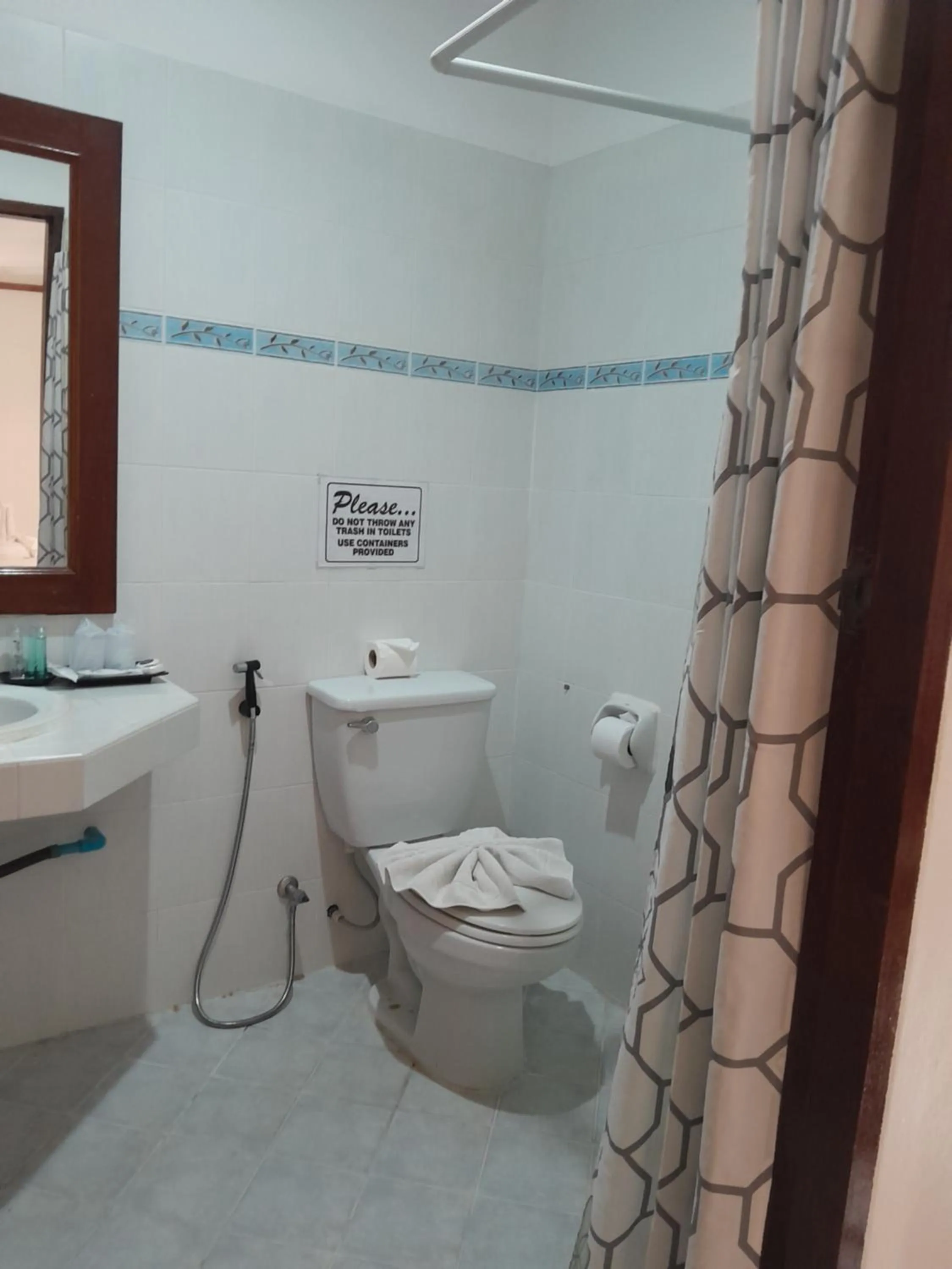 Toilet in Sai Rougn Residence - SHA Extra Plus