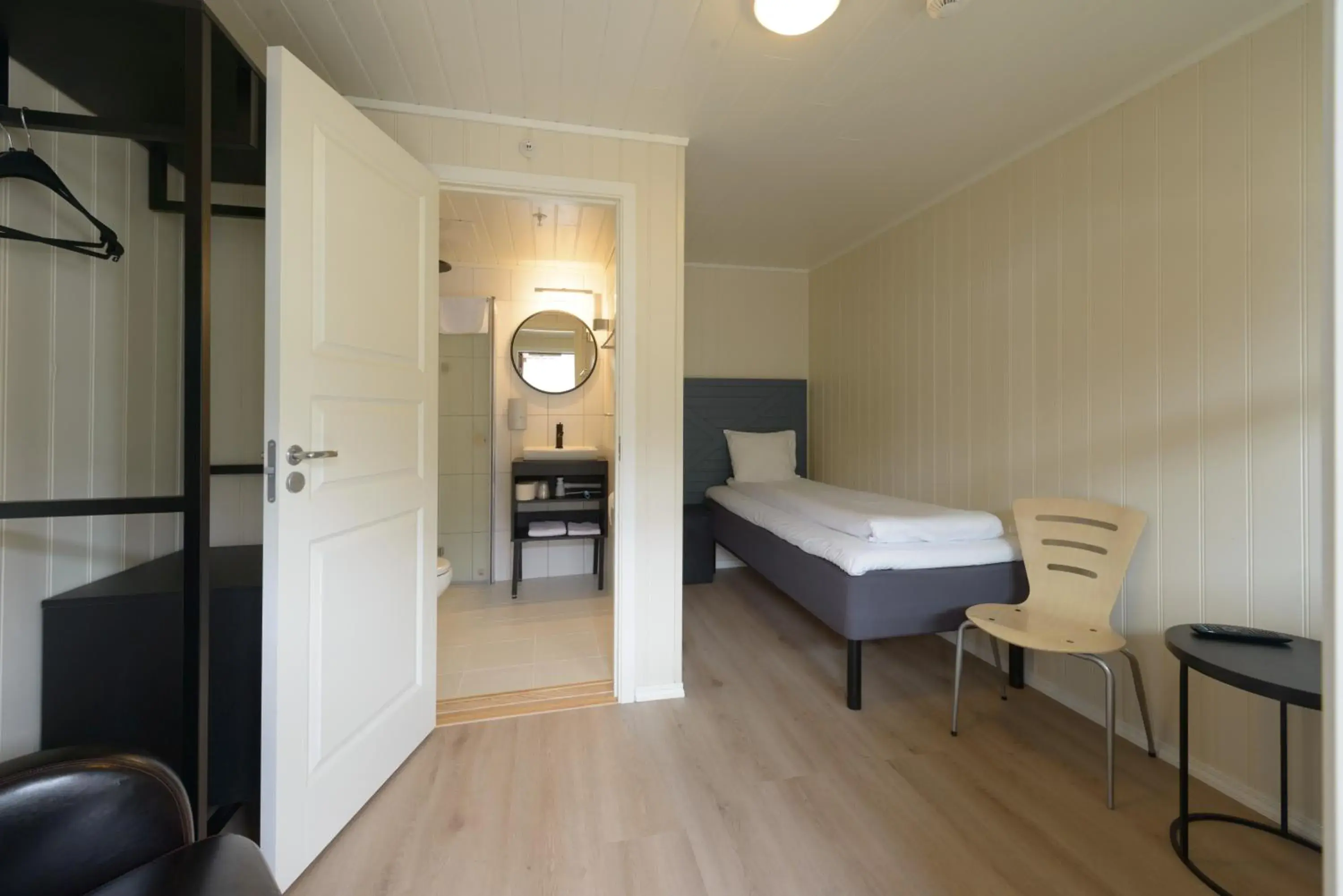 Single Room in Grønnbuene Rorbu Hotel Single Room in Grønnbuene Rorbu Hotel