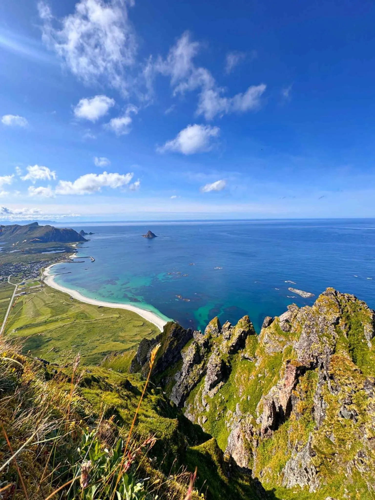 Hiking in Grønnbuene Rorbu Hotel