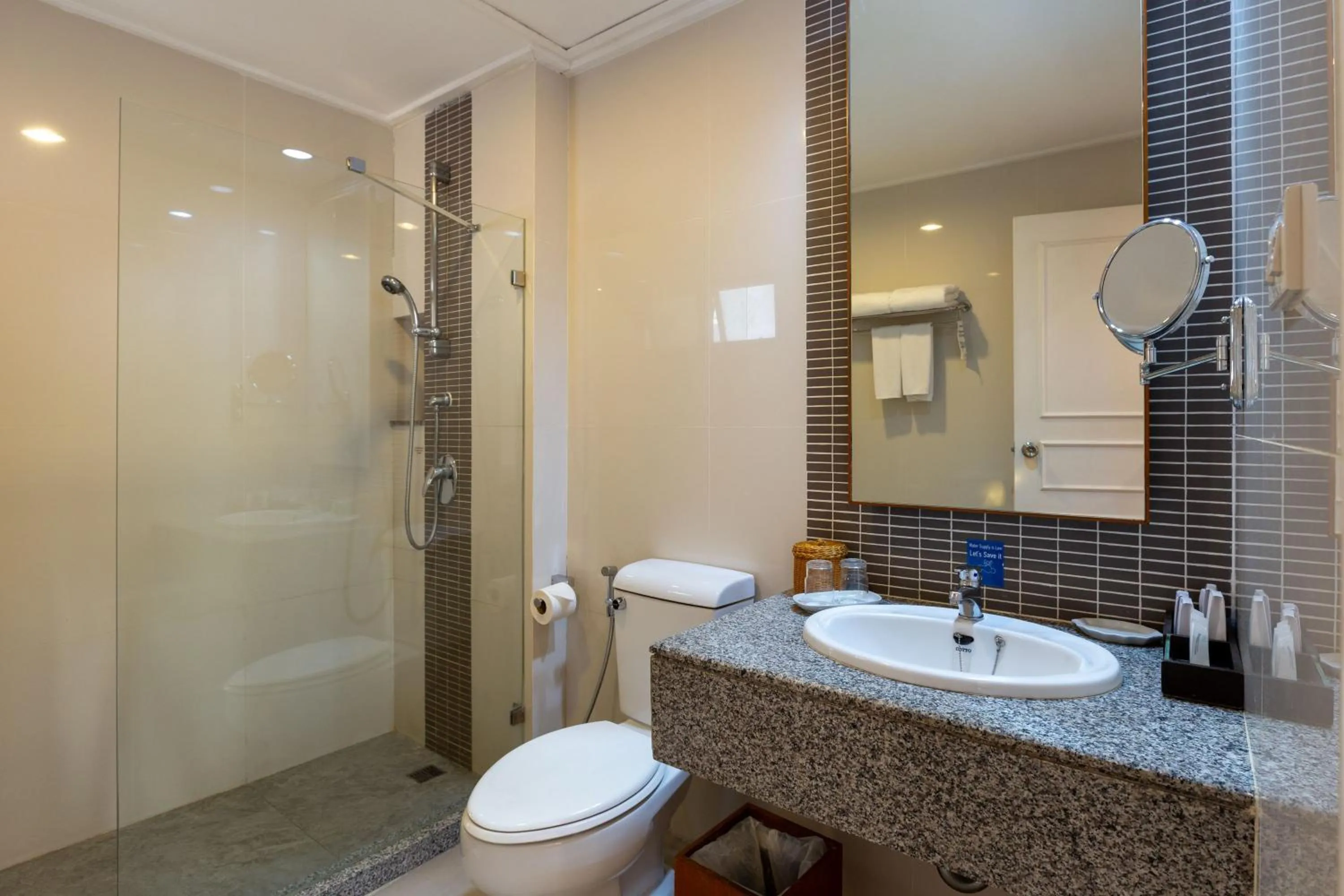 Shower in Kantary House Hotel, Bangkok