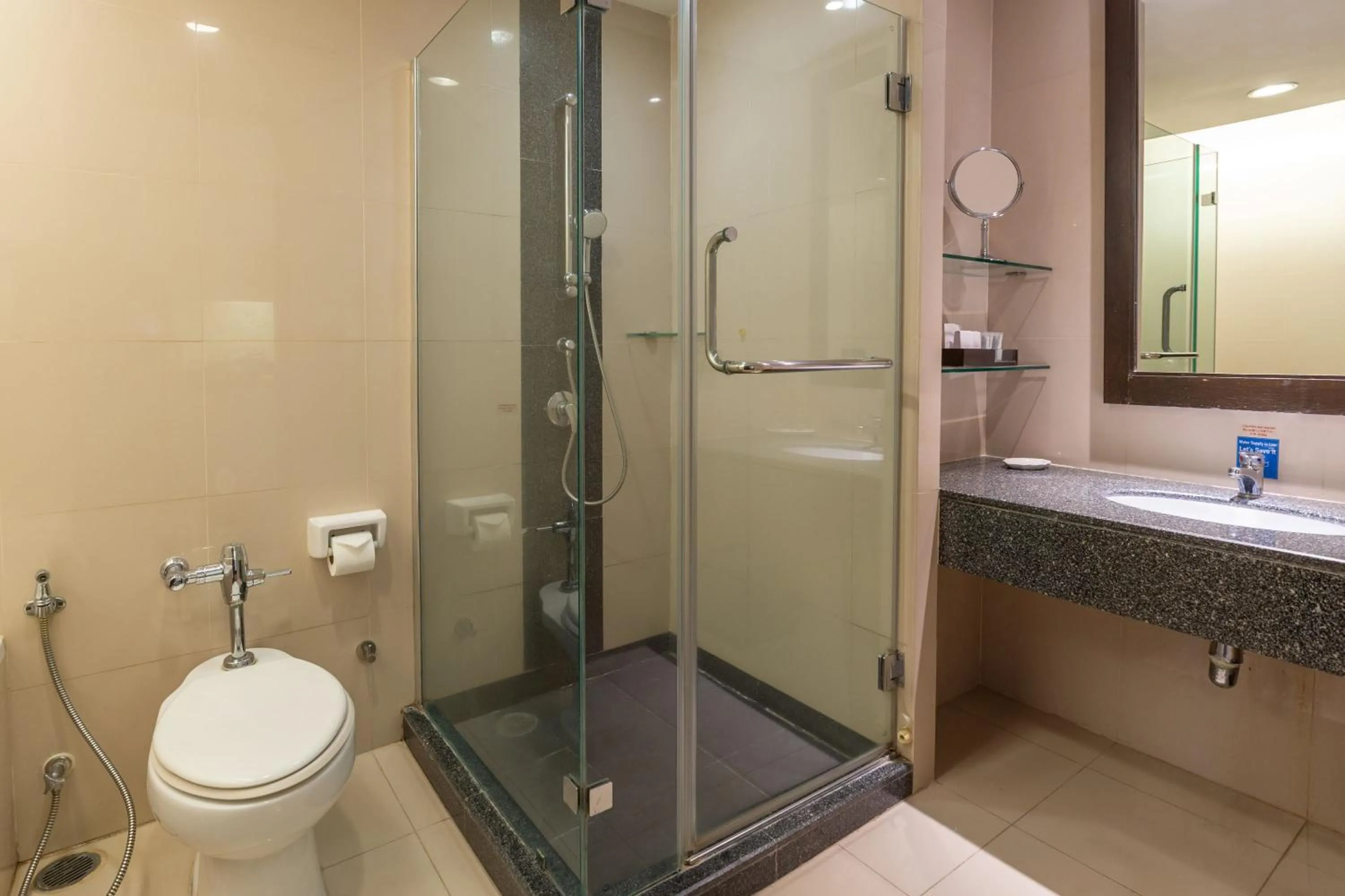 Shower in Kantary House Hotel, Bangkok