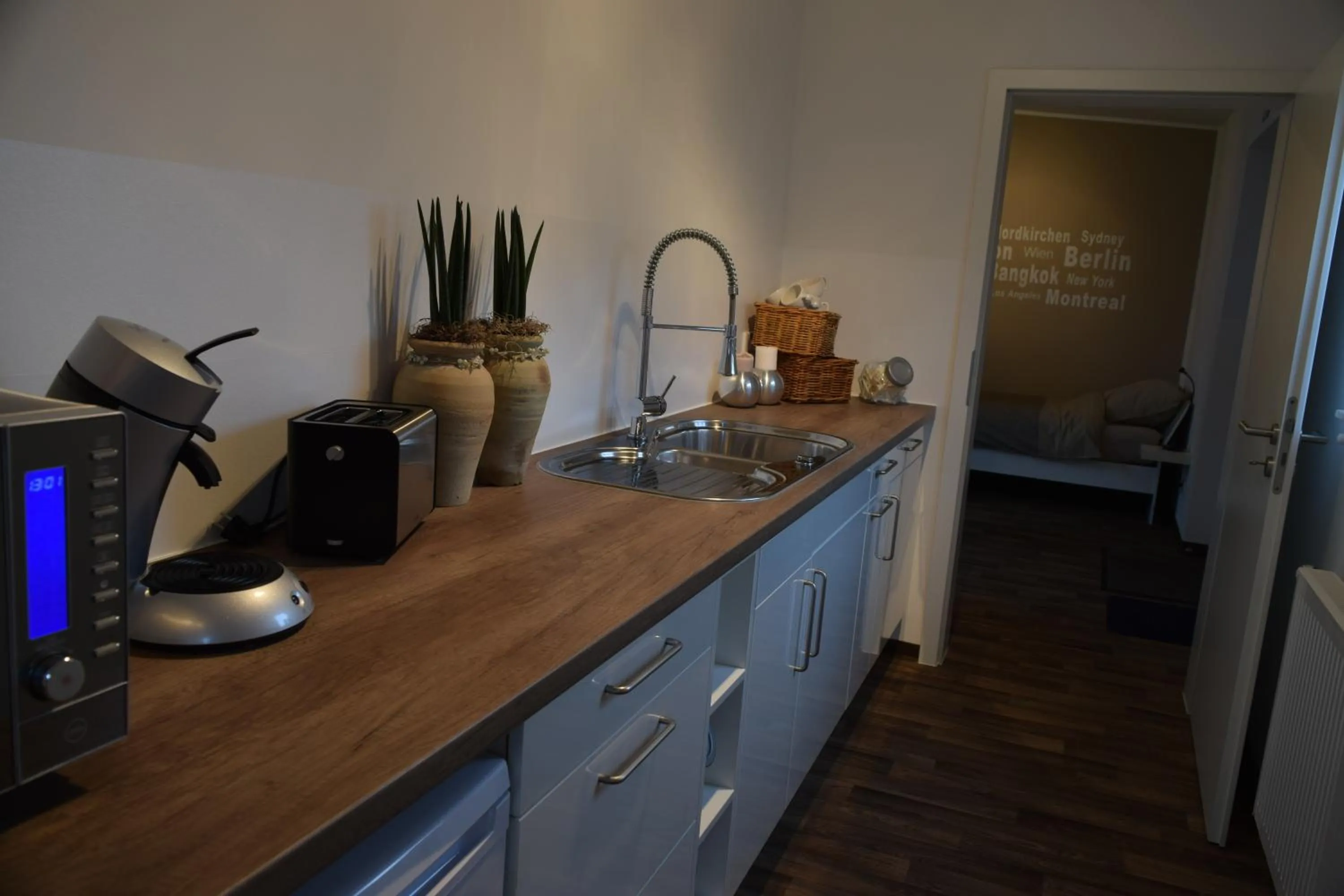 Coffee/tea facilities in Hostel Nordkirchen by Frerichmann