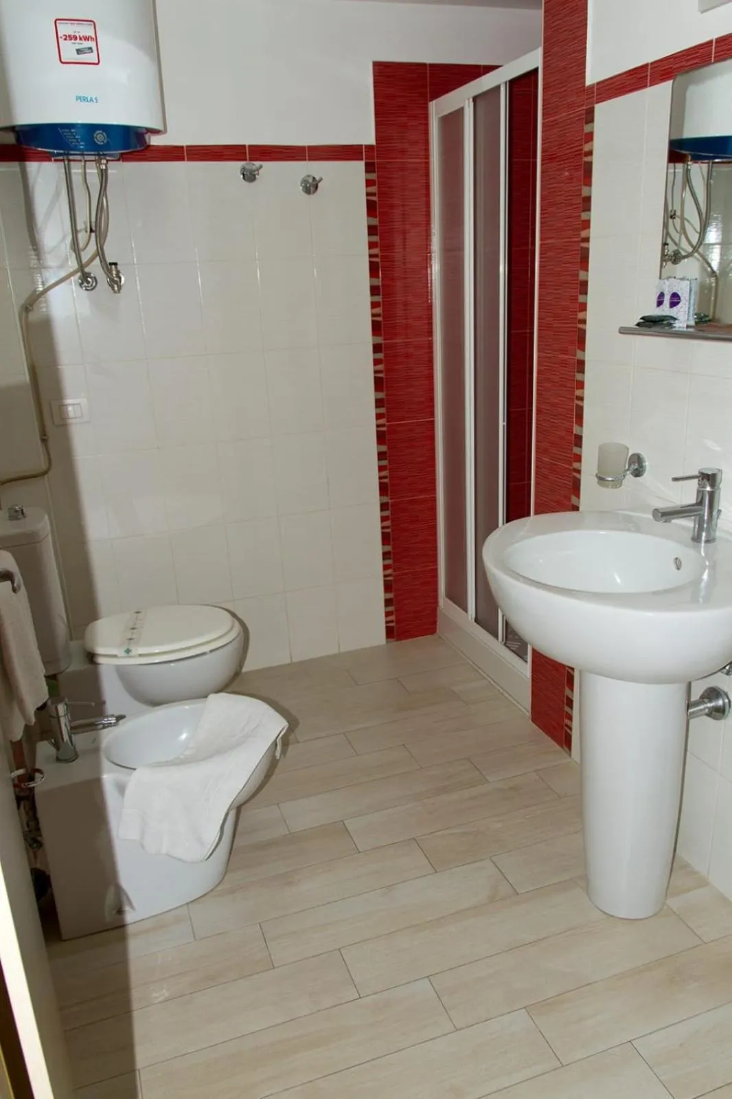 Shower in Riviera Ionica