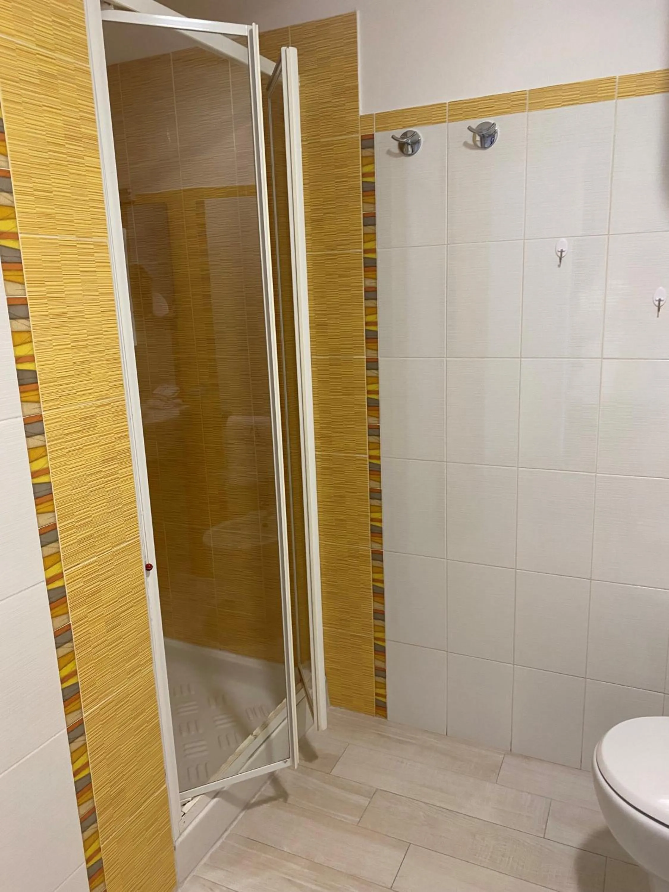 Shower in Riviera Ionica