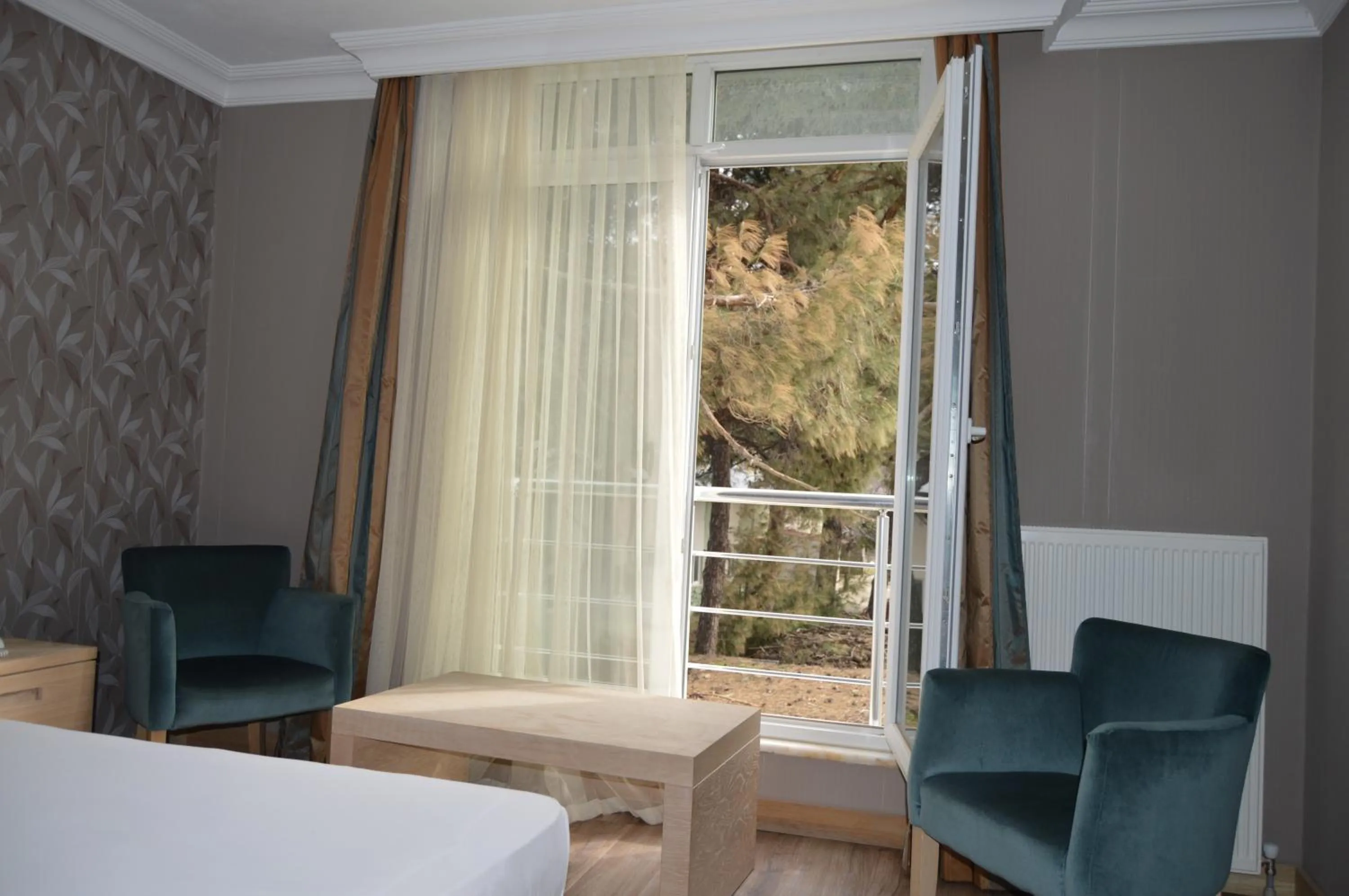 Staff in Kale Palace Hotel