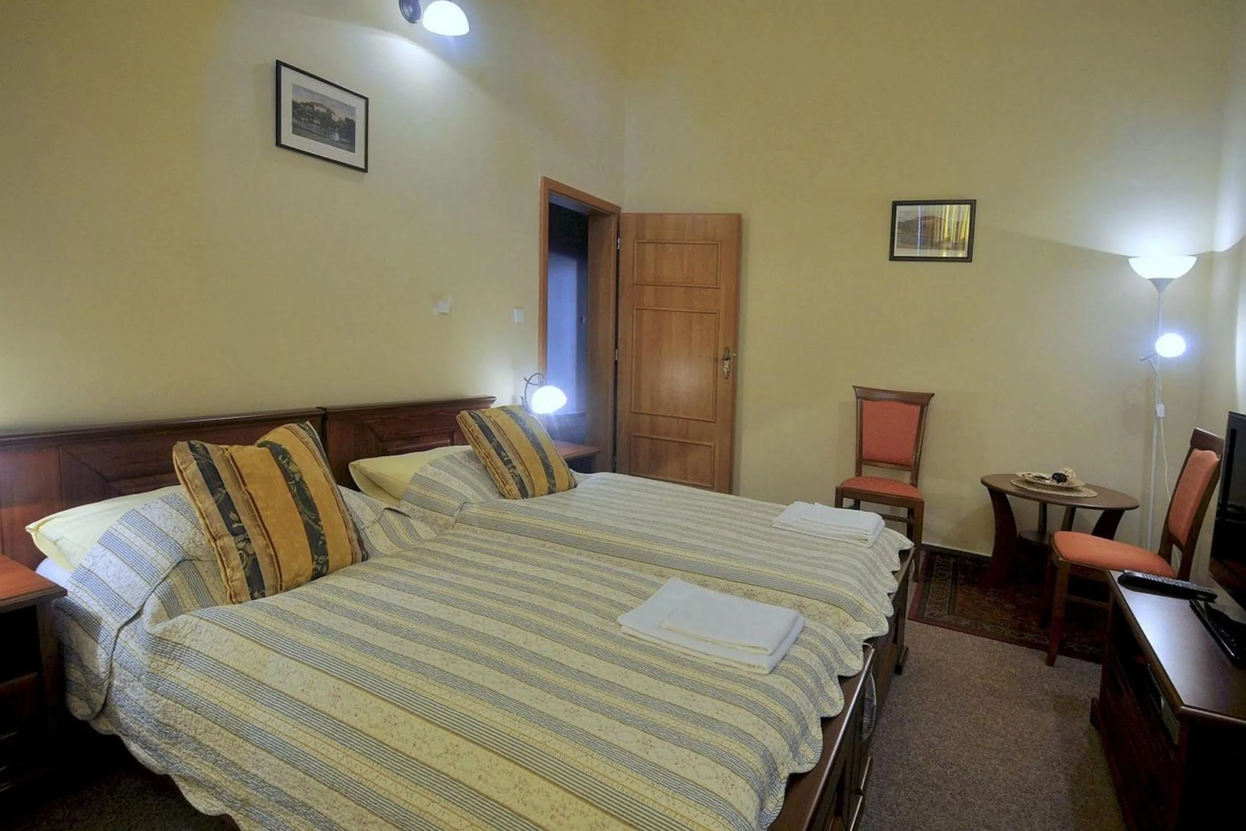 Bedroom, Bed in Zamek Cerveny Hradek