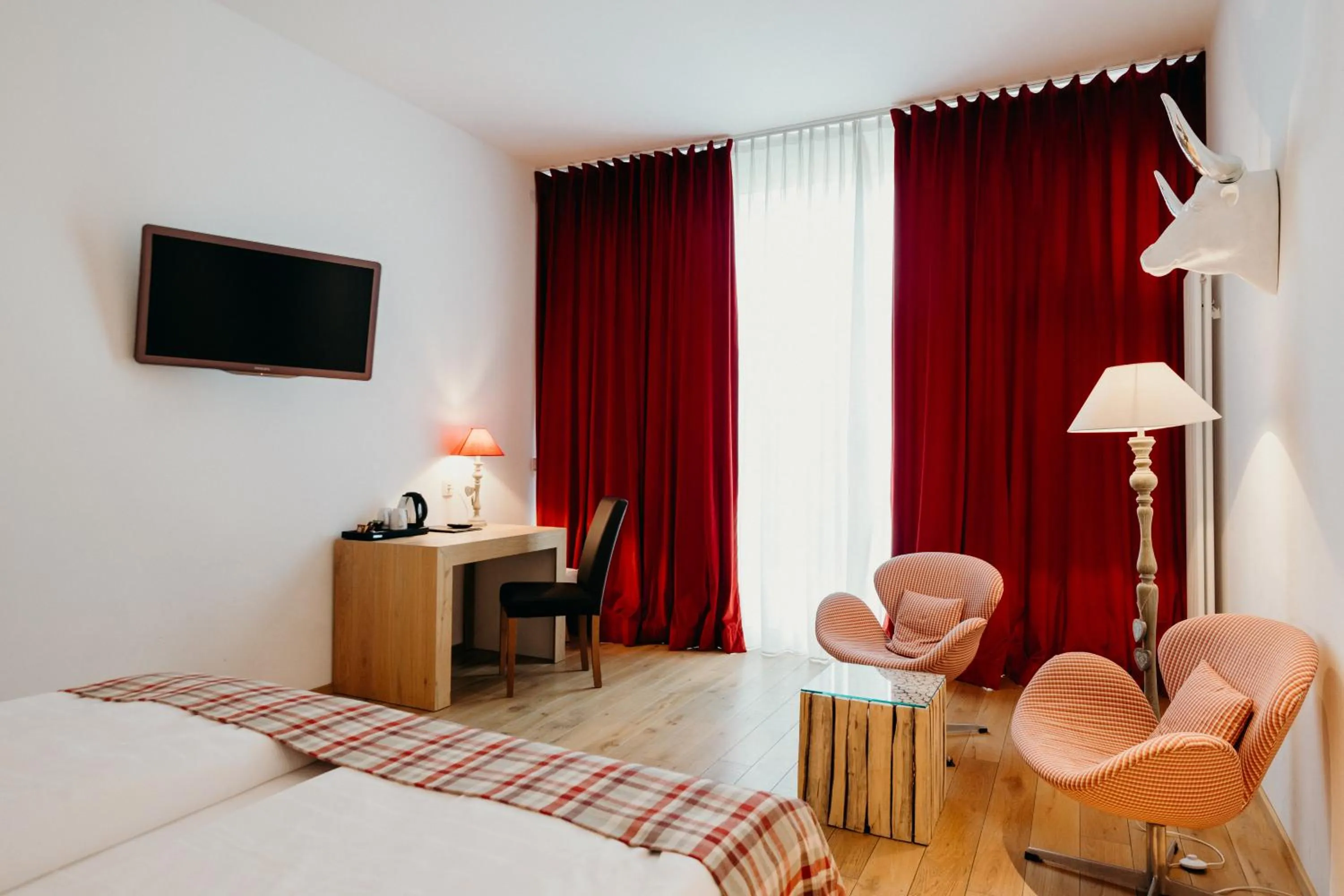 TV and multimedia, Bed in Hotel Crystal