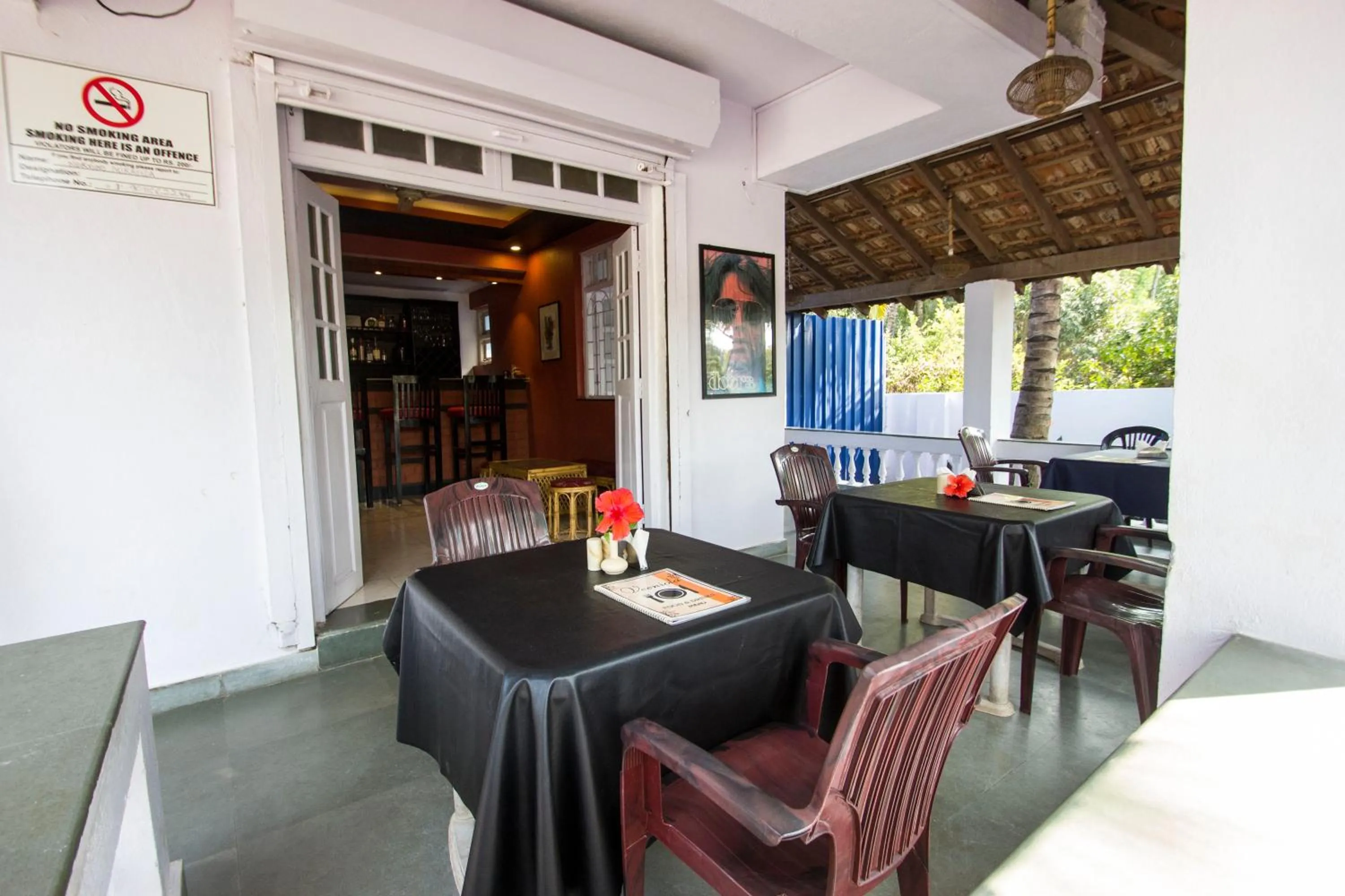 Restaurant/places to eat in Veeniola Holiday Home