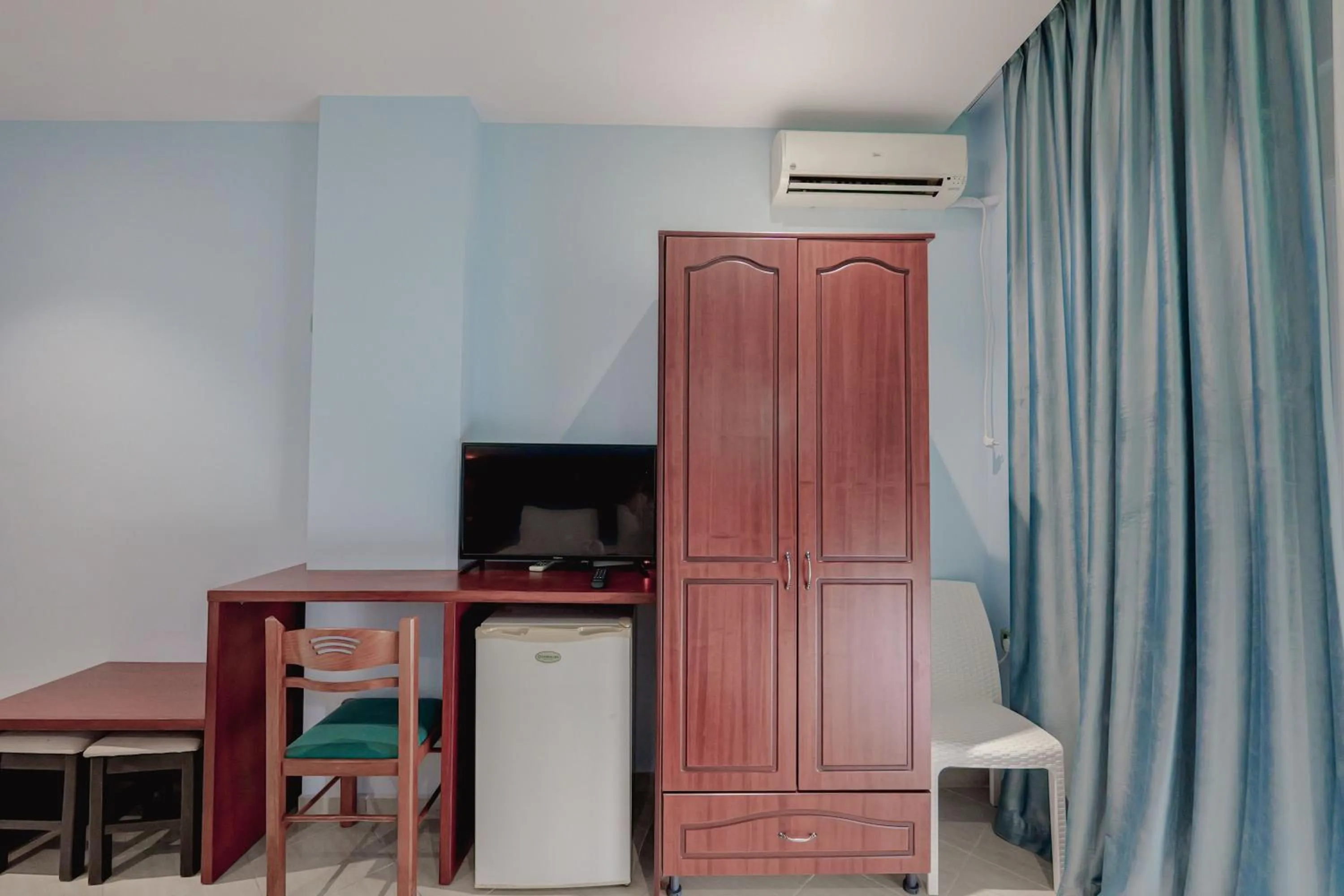 wardrobe in Hotel Divo Palace