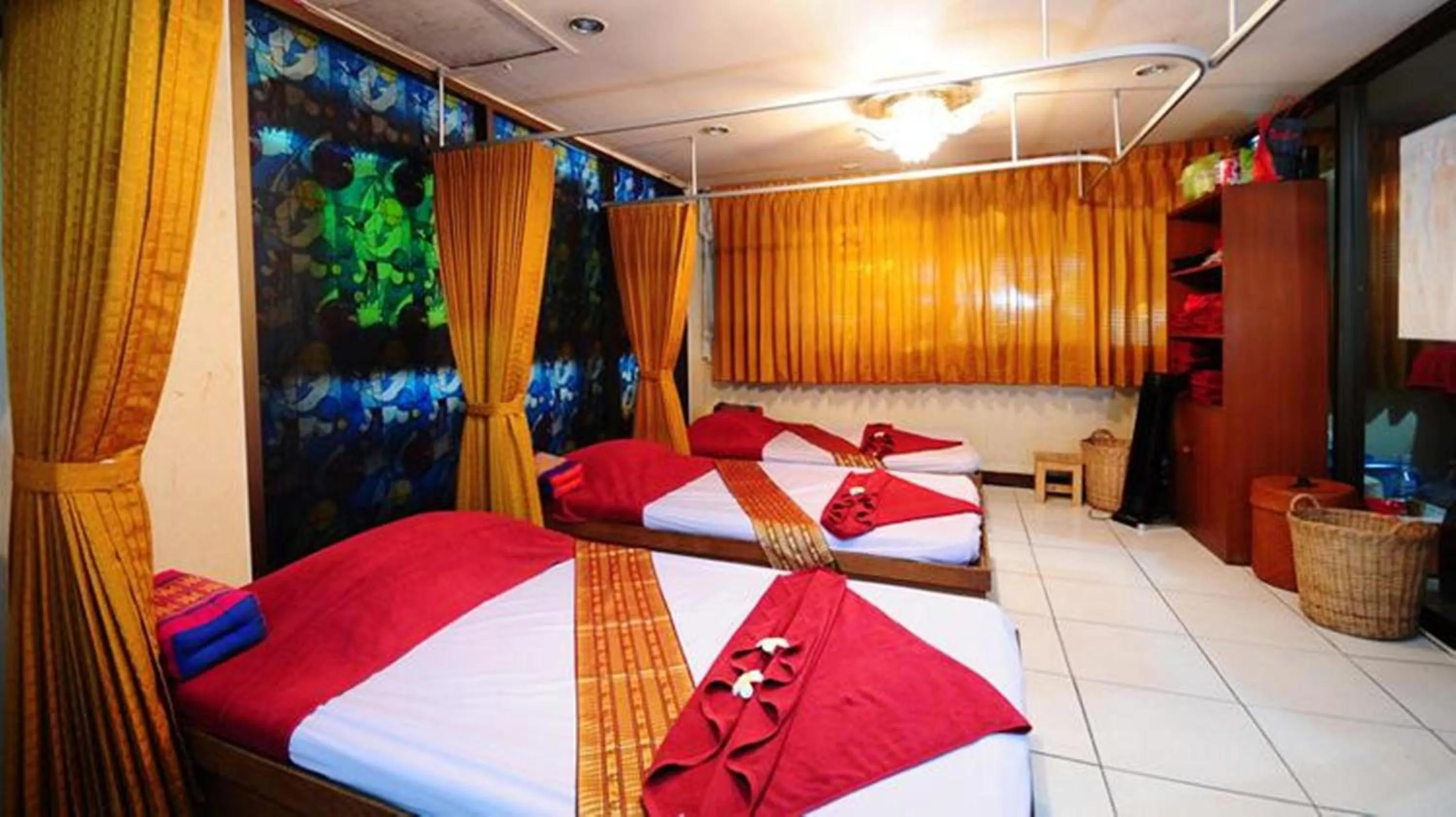 Photo of the whole room, Bed in Nice Palace Hotel