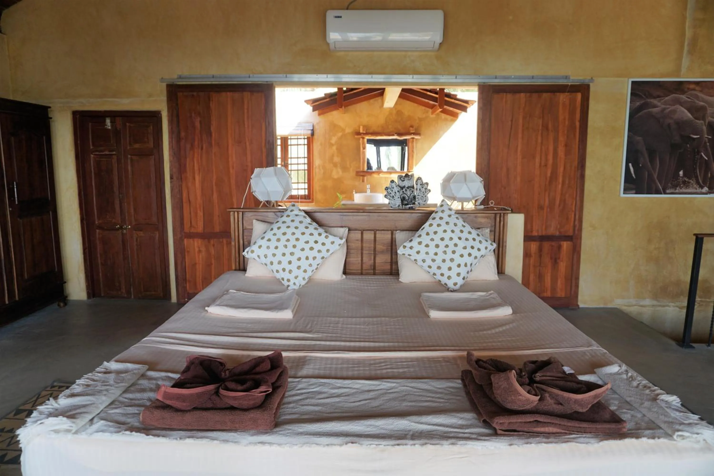 Bed in Kitelantis Hotel and Resort