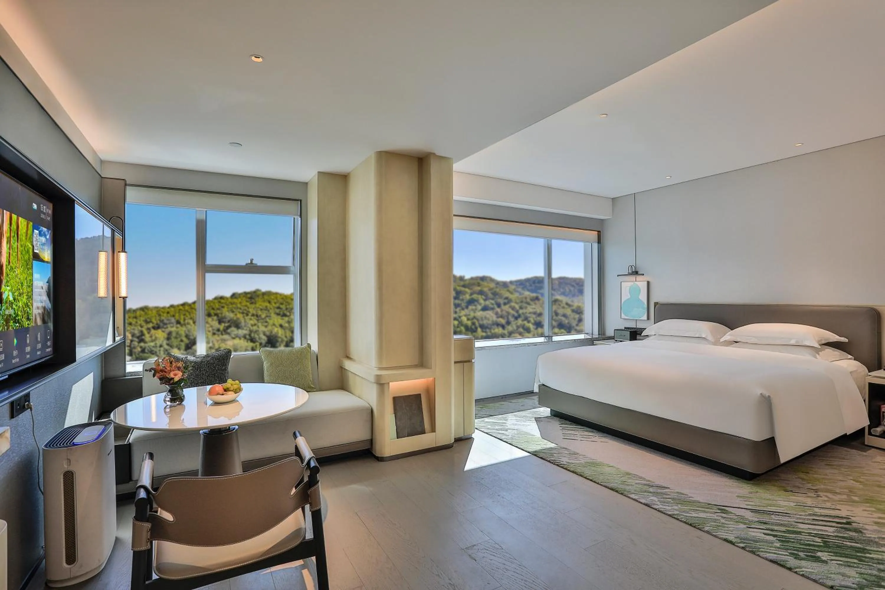 Bed in Zhejiang Narada Grand Hotel