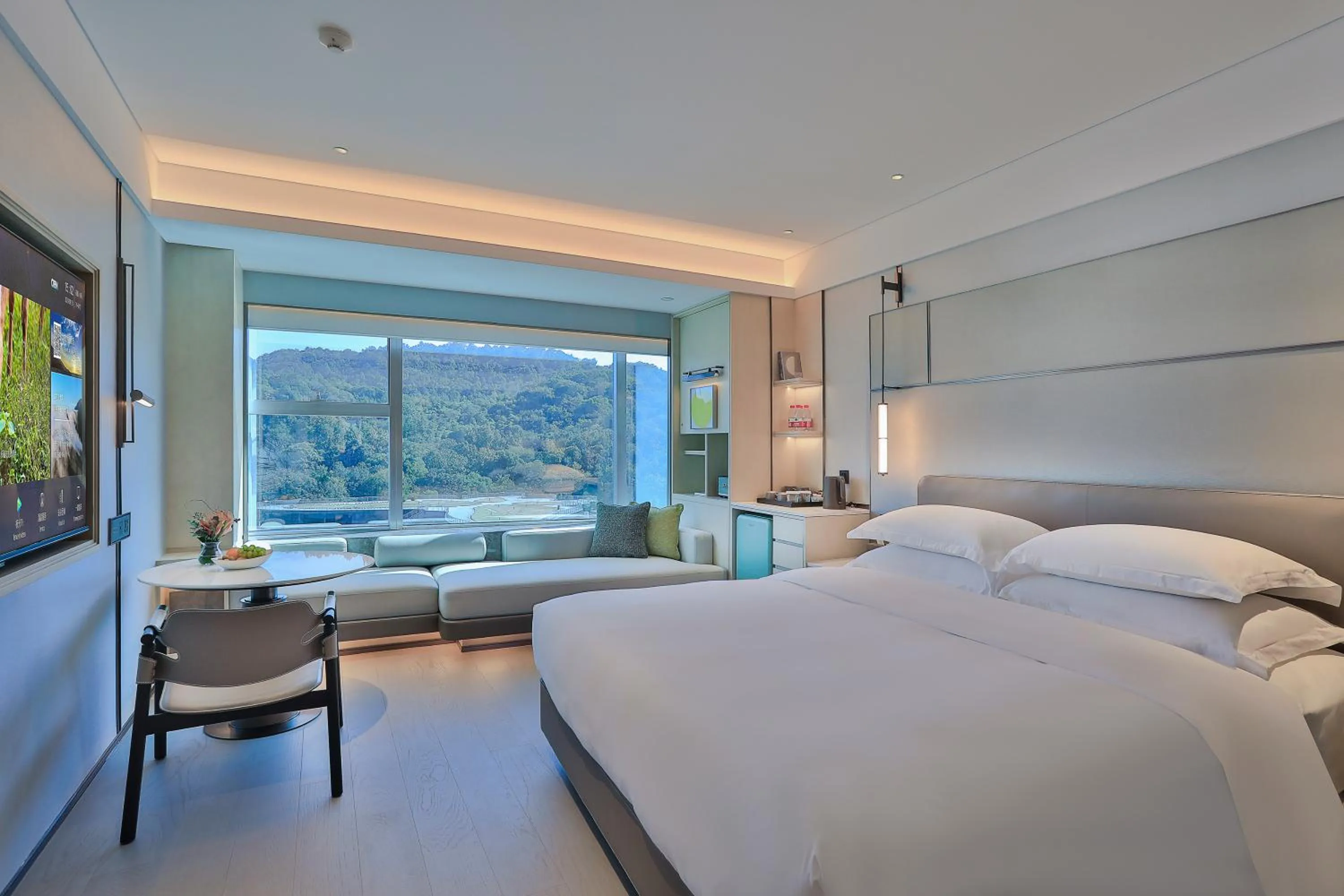 Bed in Zhejiang Narada Grand Hotel