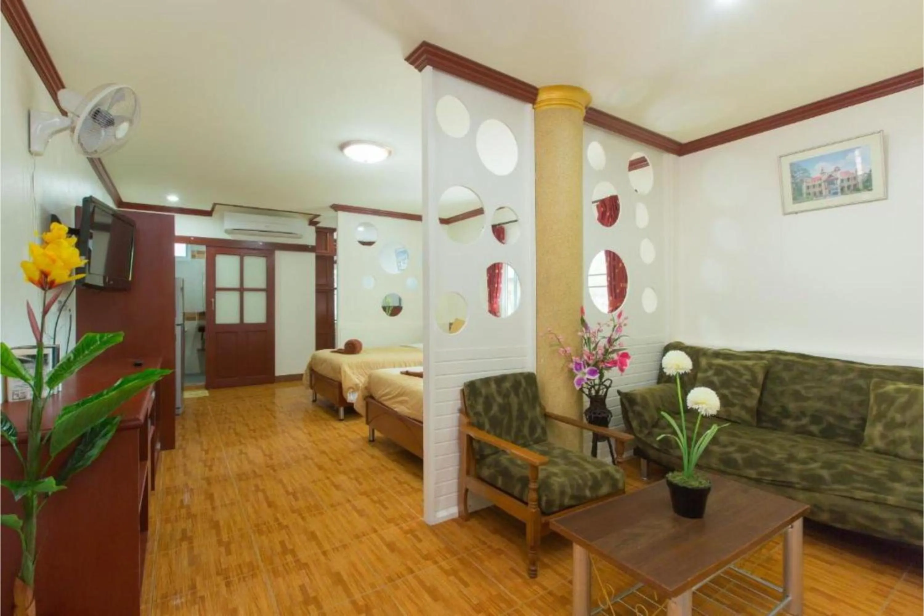 Living room in Patong Rai Rom Yen Resort SHA