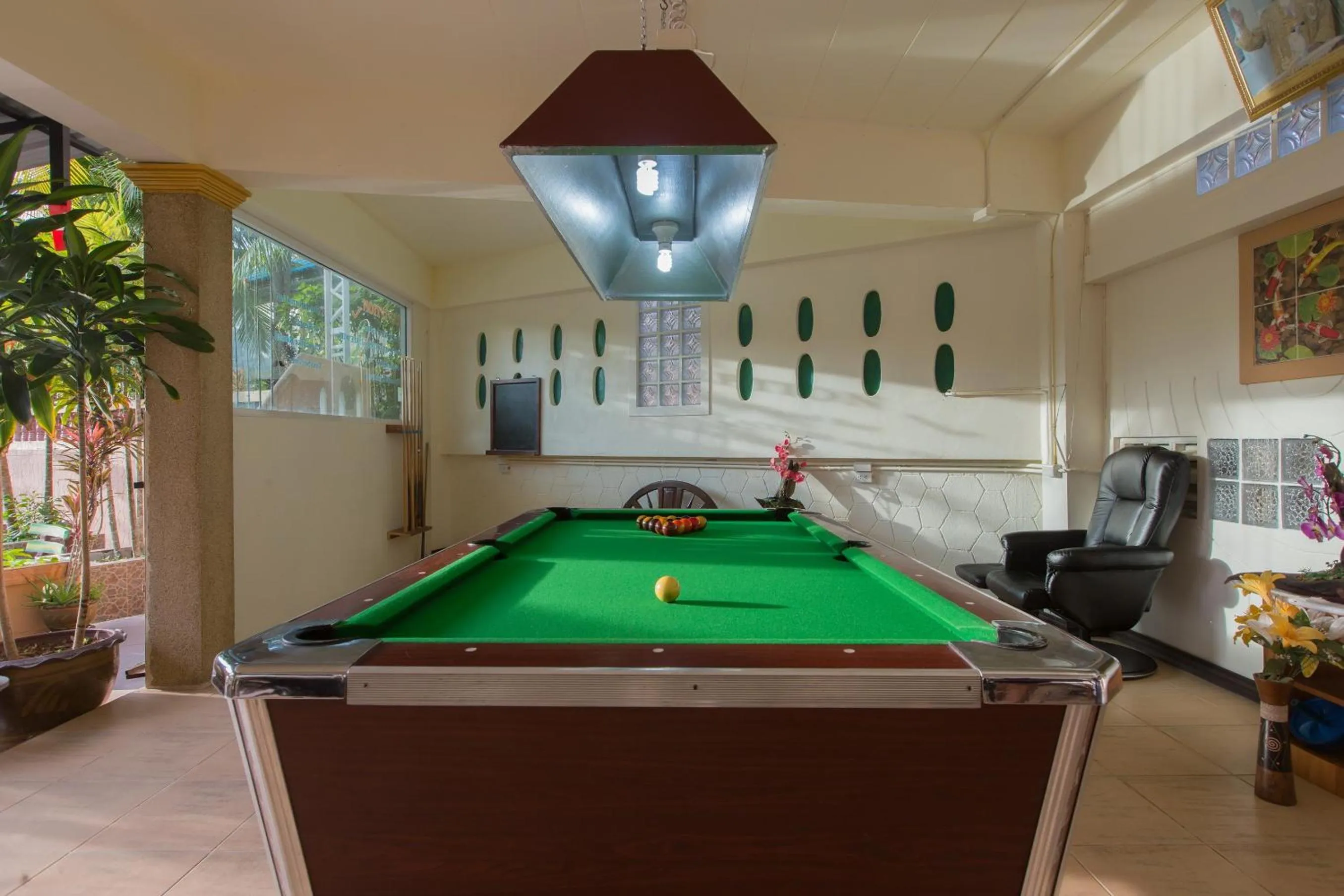 Game Room in Patong Rai Rom Yen Resort SHA