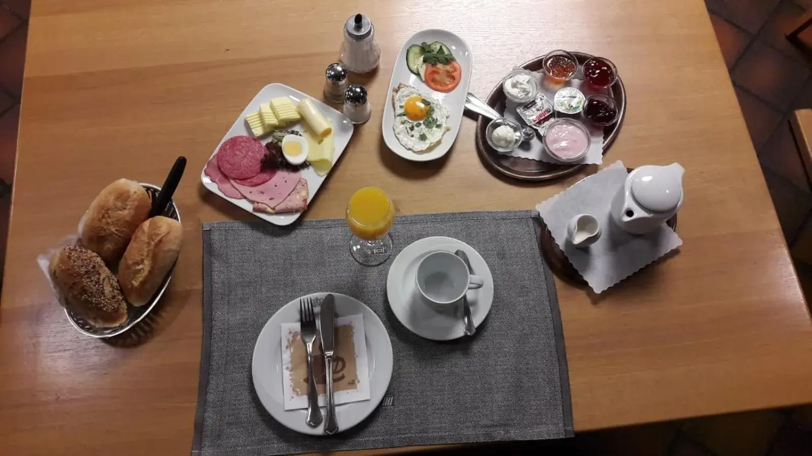 Comfort Double Room - single occupancy in Gasthof Zur Krone Comfort Double Room - single occupancy in Gasthof Zur Krone