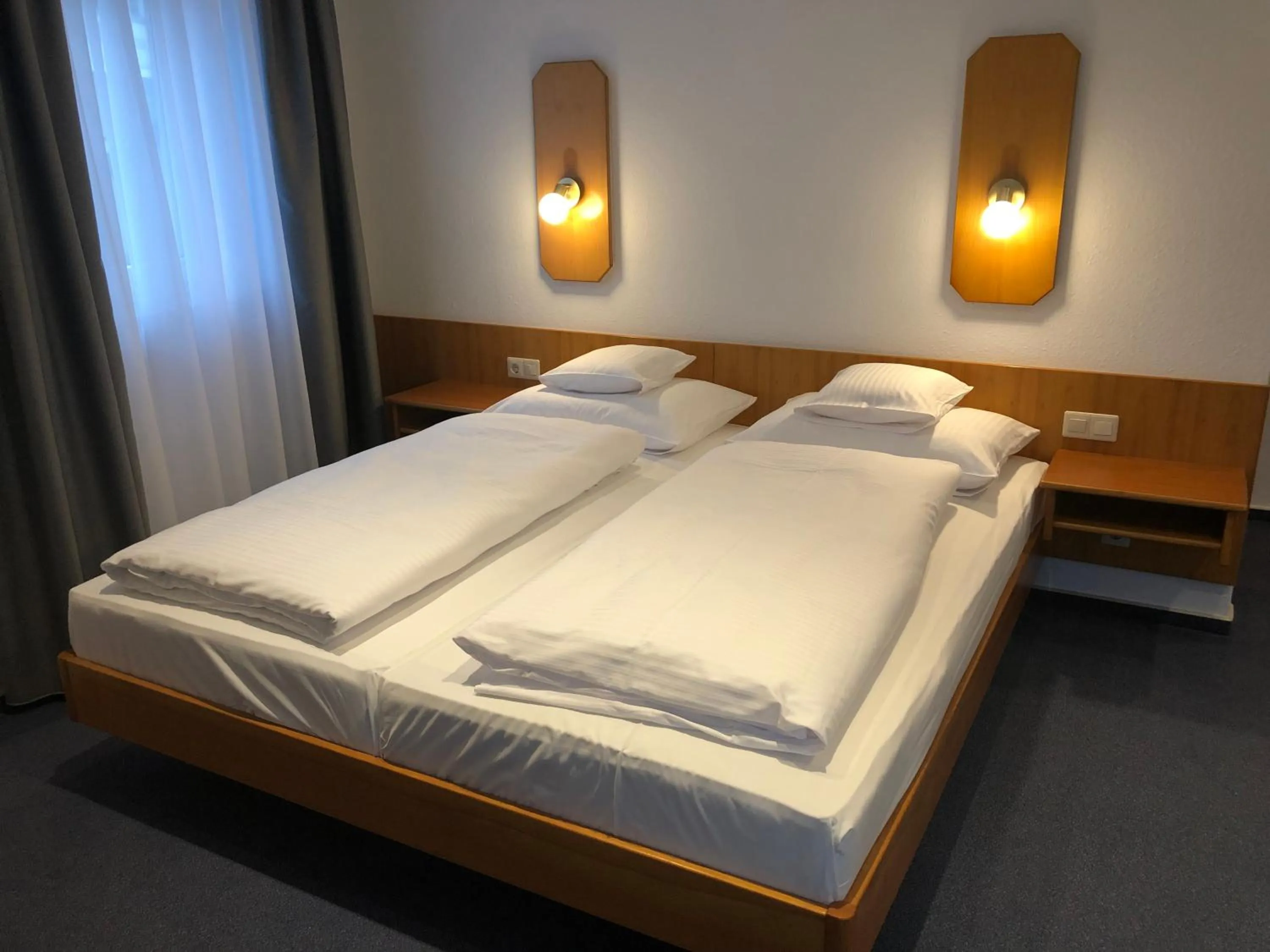 Photo of the whole room, Bed in Gasthof Zur Krone