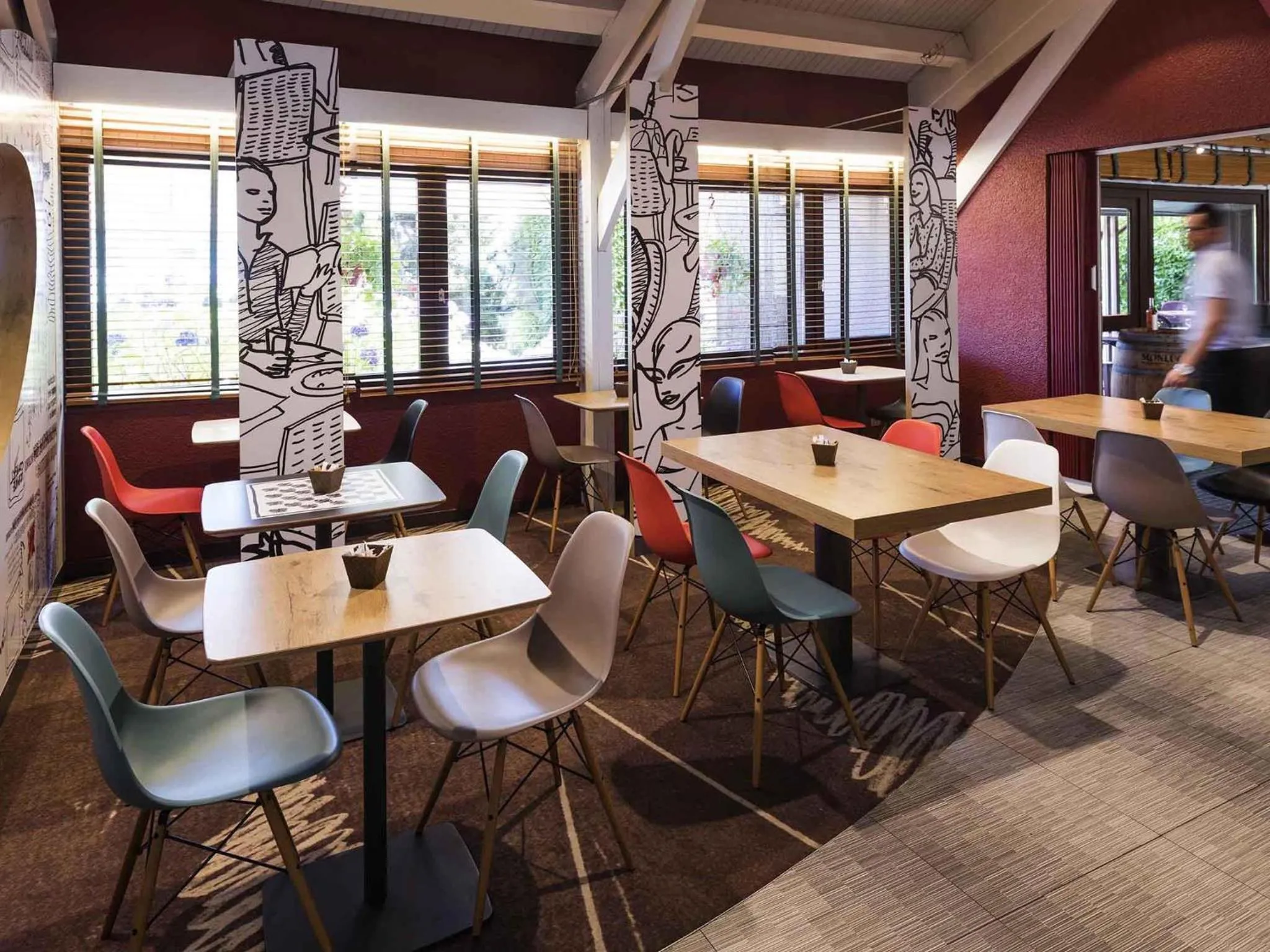 Restaurant/places to eat in ibis Montbéliard