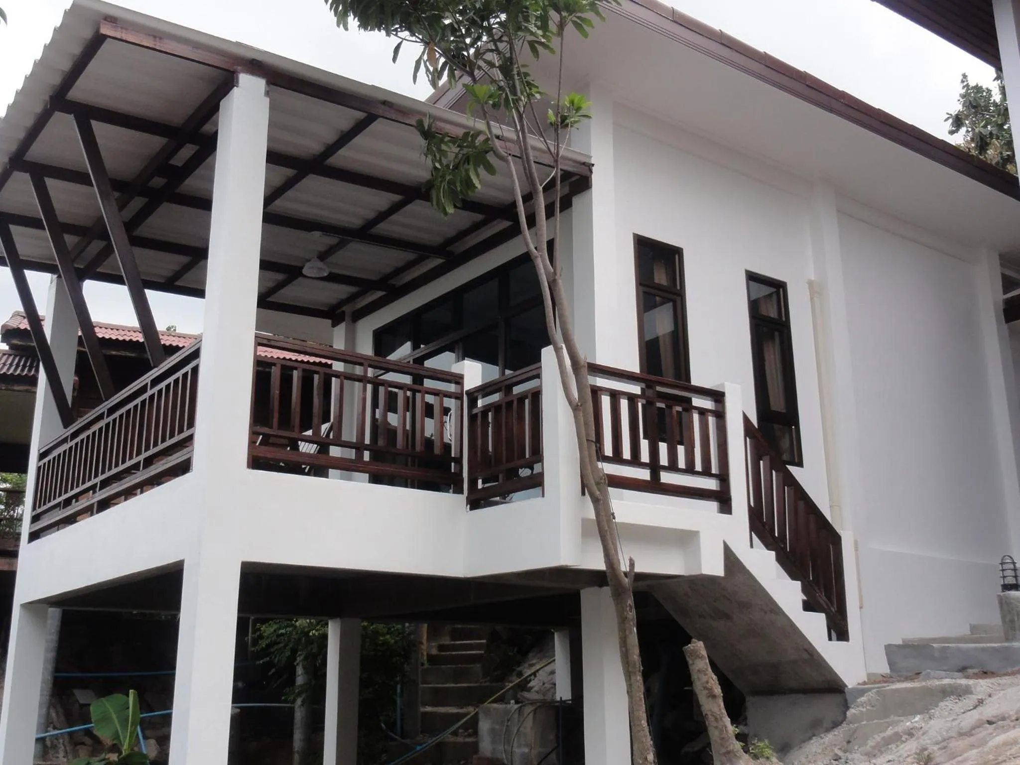 Facade/entrance in High Life Bungalow