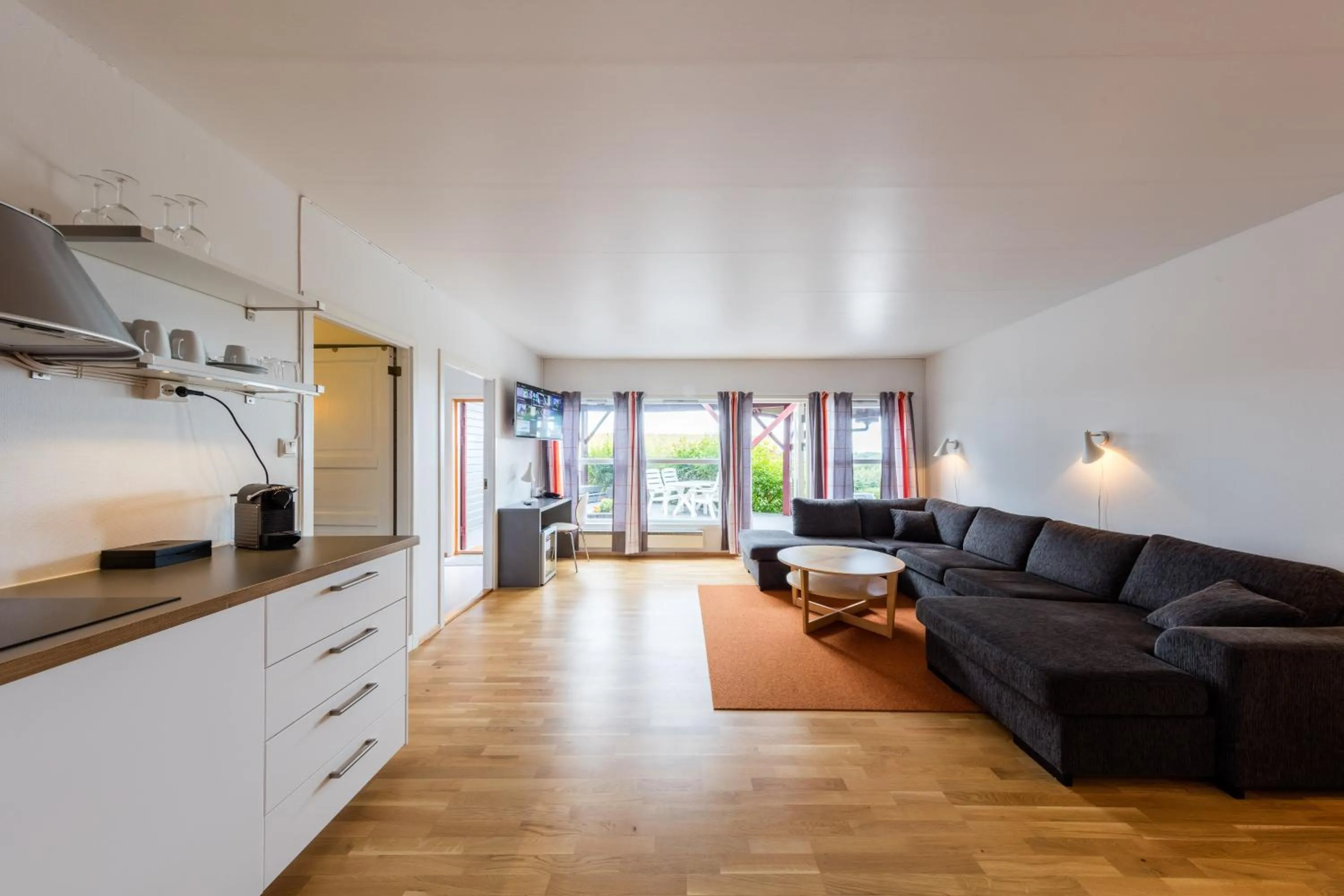 Day in Dolmsundet Hotell Hitra