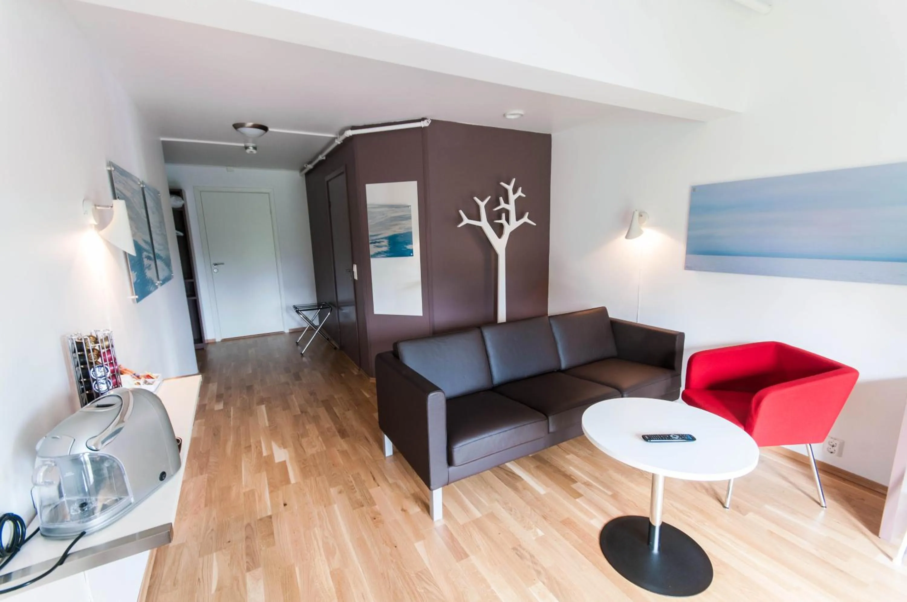 Living room in Dolmsundet Hotell Hitra