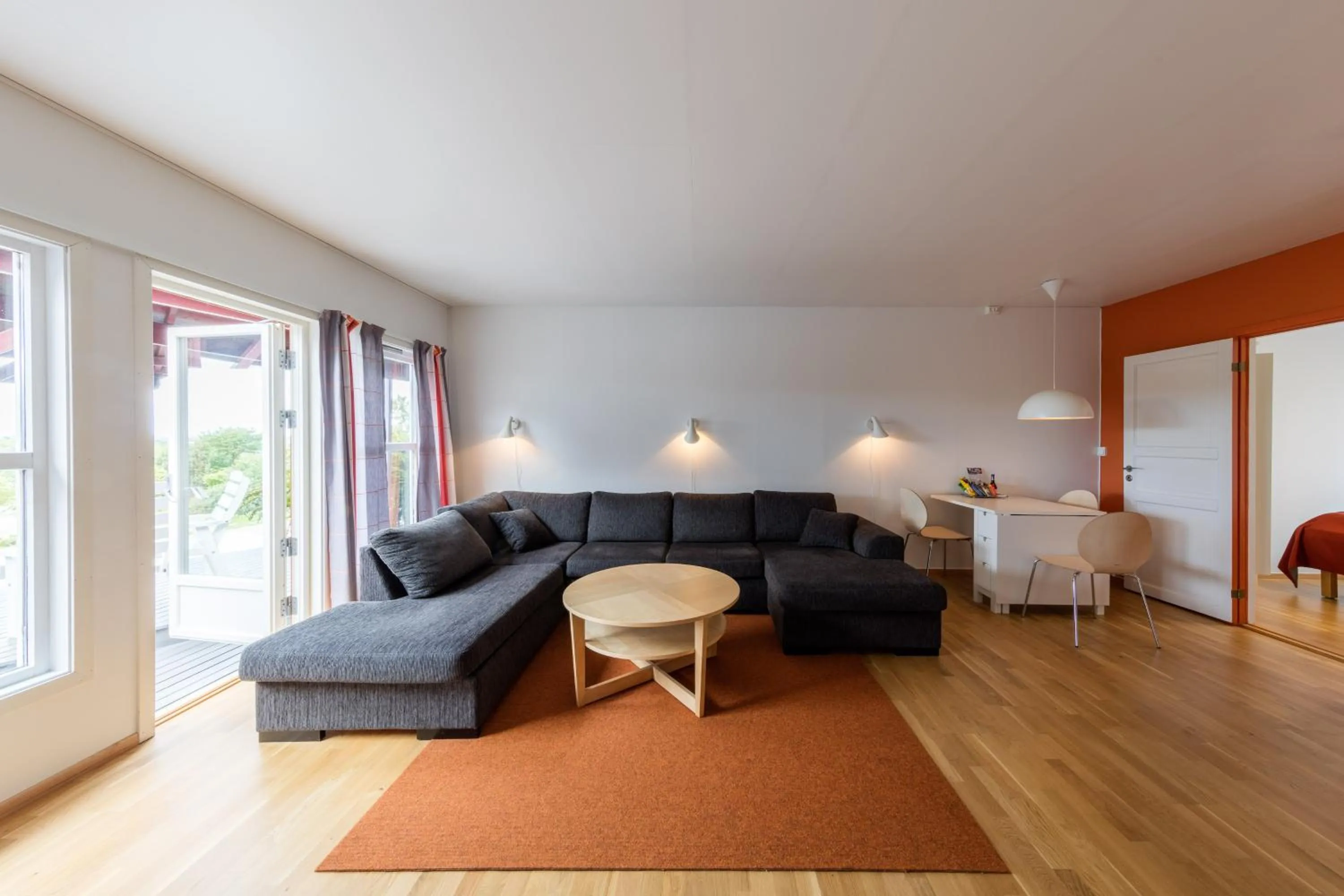 Day in Dolmsundet Hotell Hitra