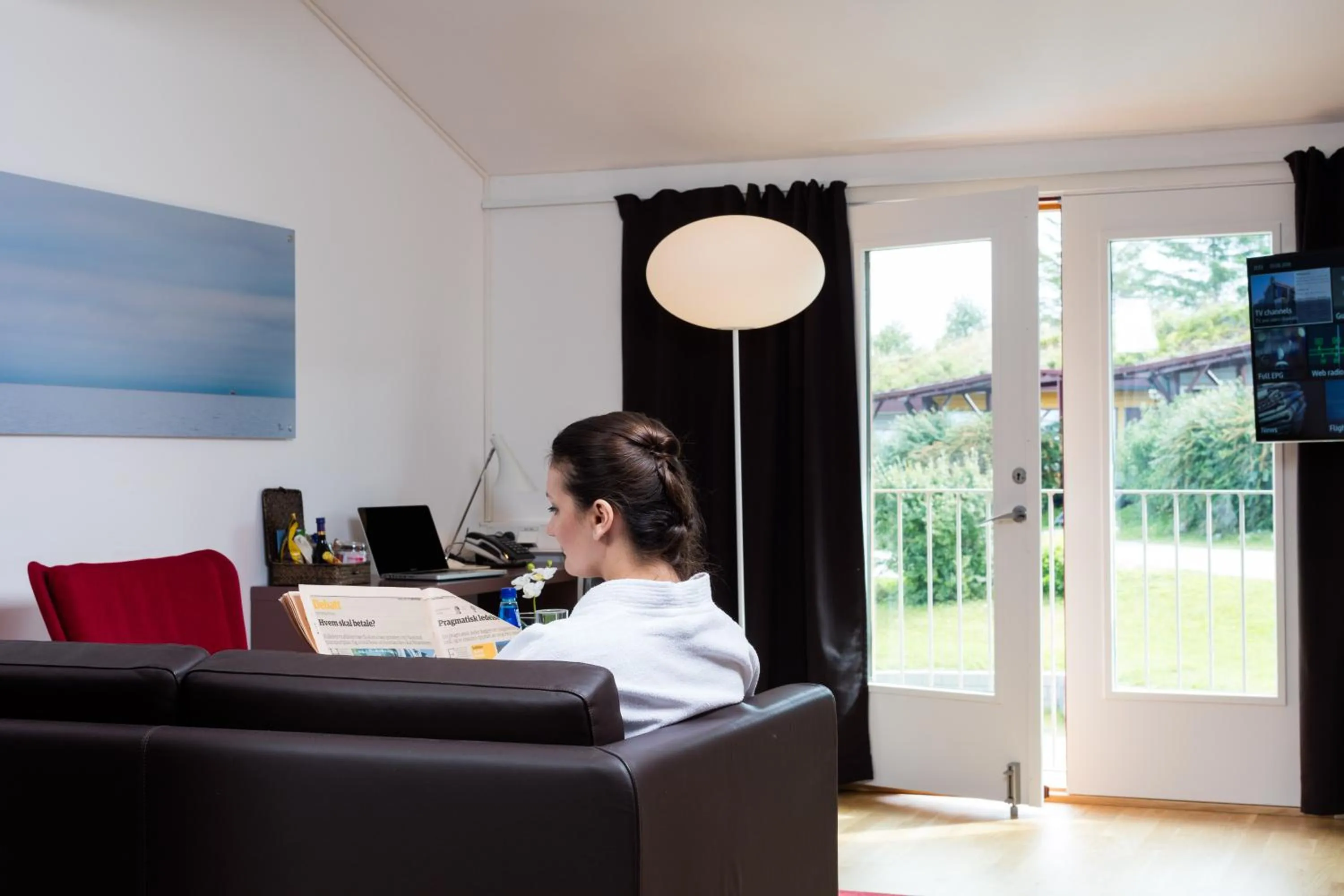 Day in Dolmsundet Hotell Hitra