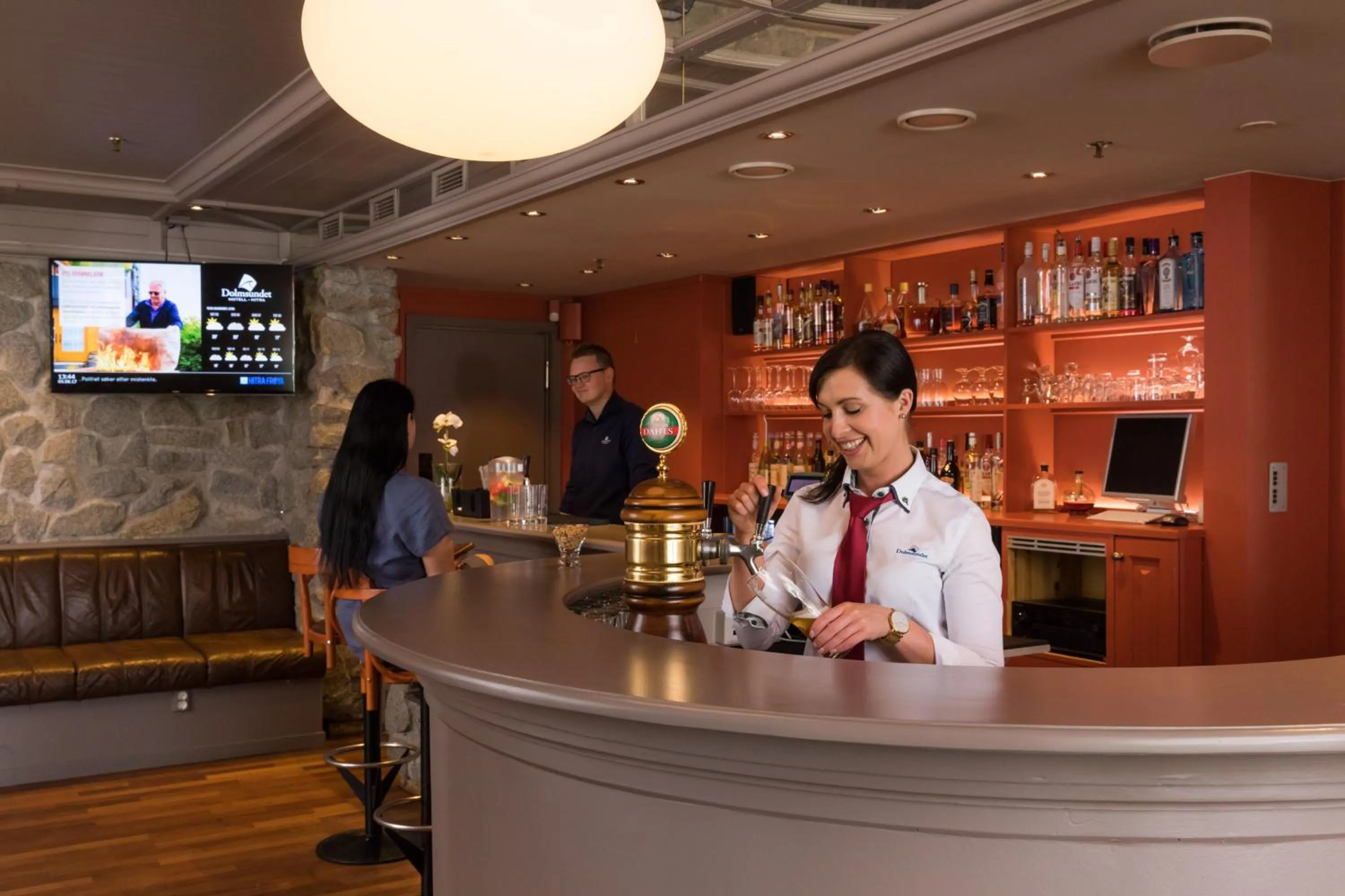 Lounge or bar in Dolmsundet Hotell Hitra